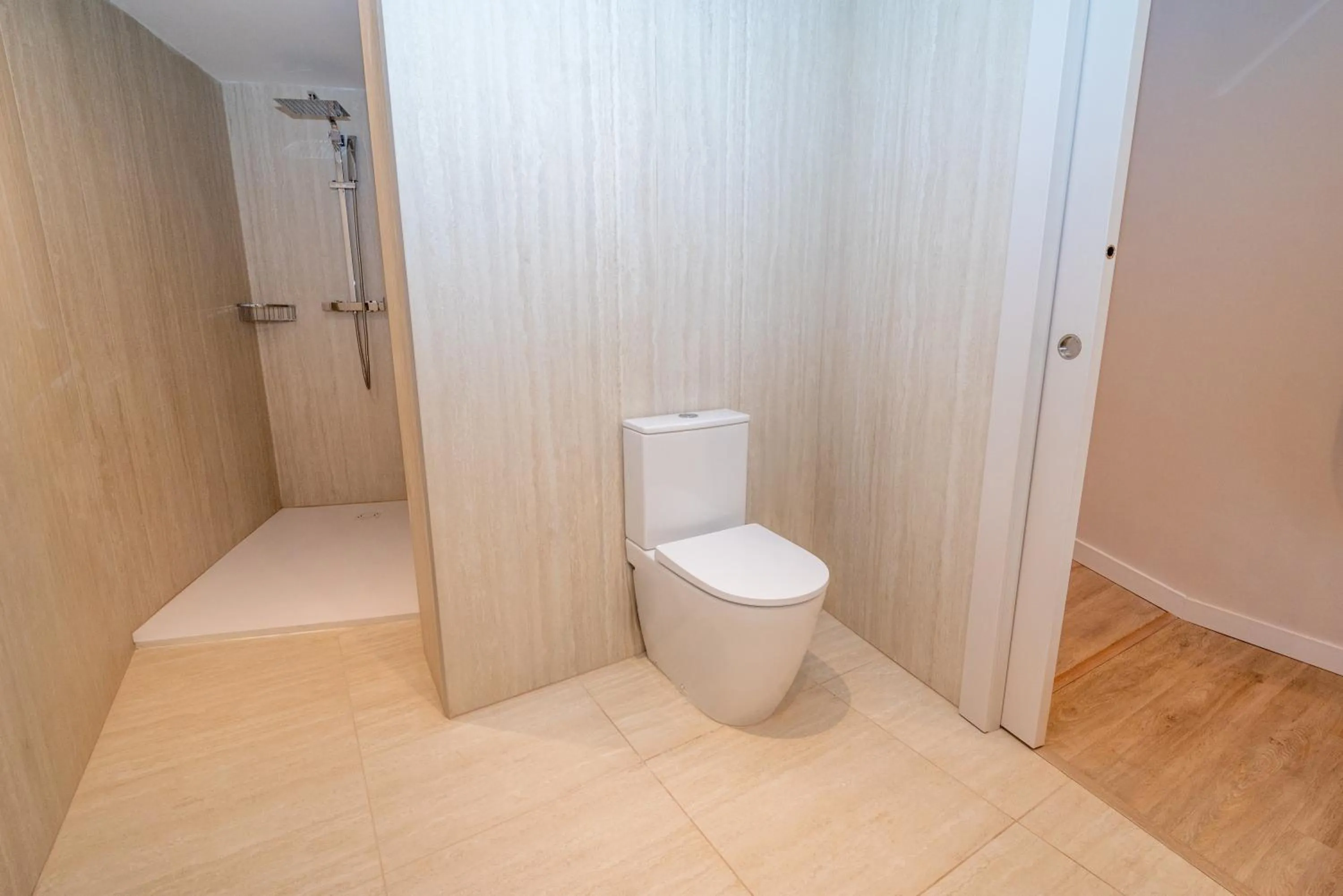 Shower in Hotel Sahara Playa