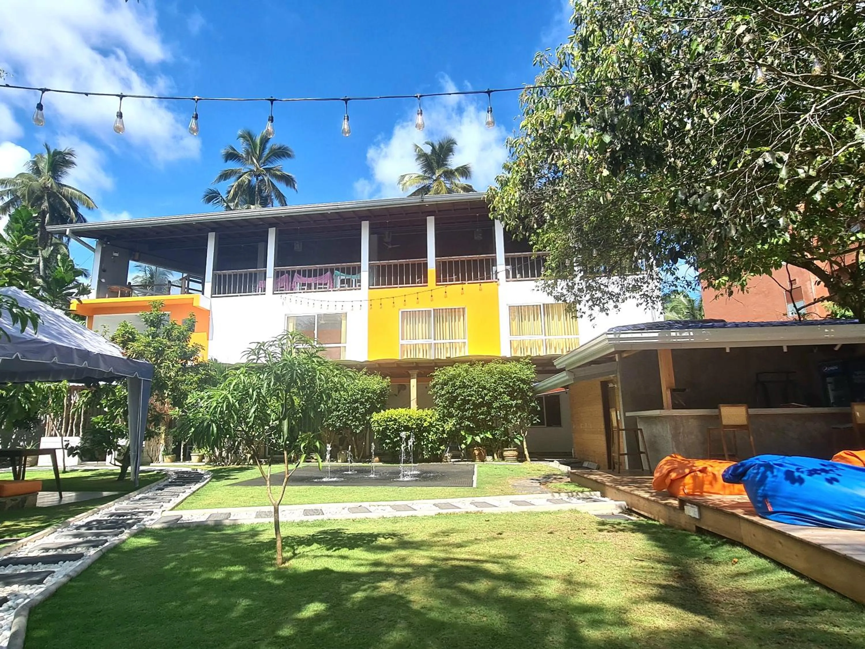 Property building in Hotel Good Life Unawatuna