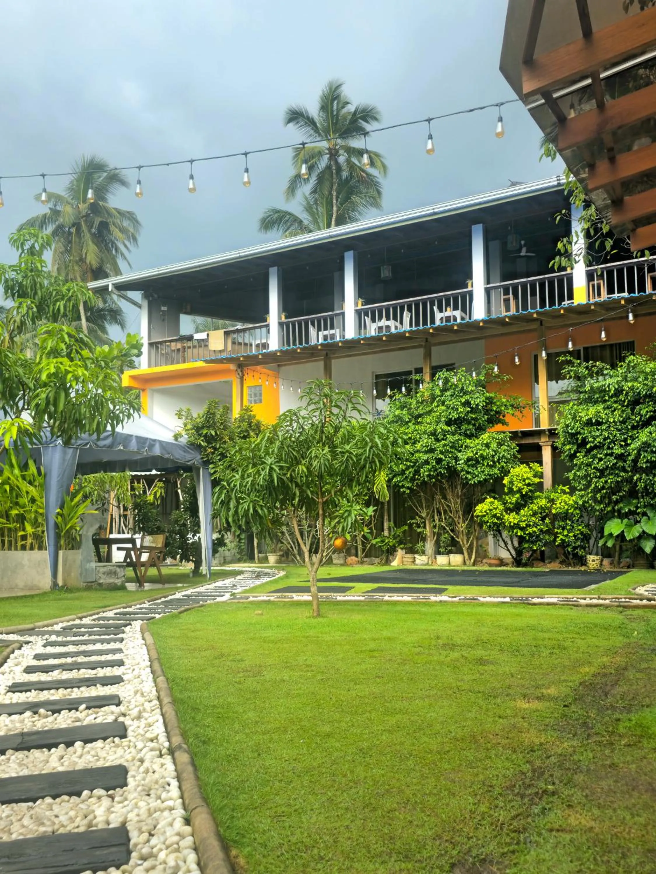 Property building in Hotel Good Life Unawatuna