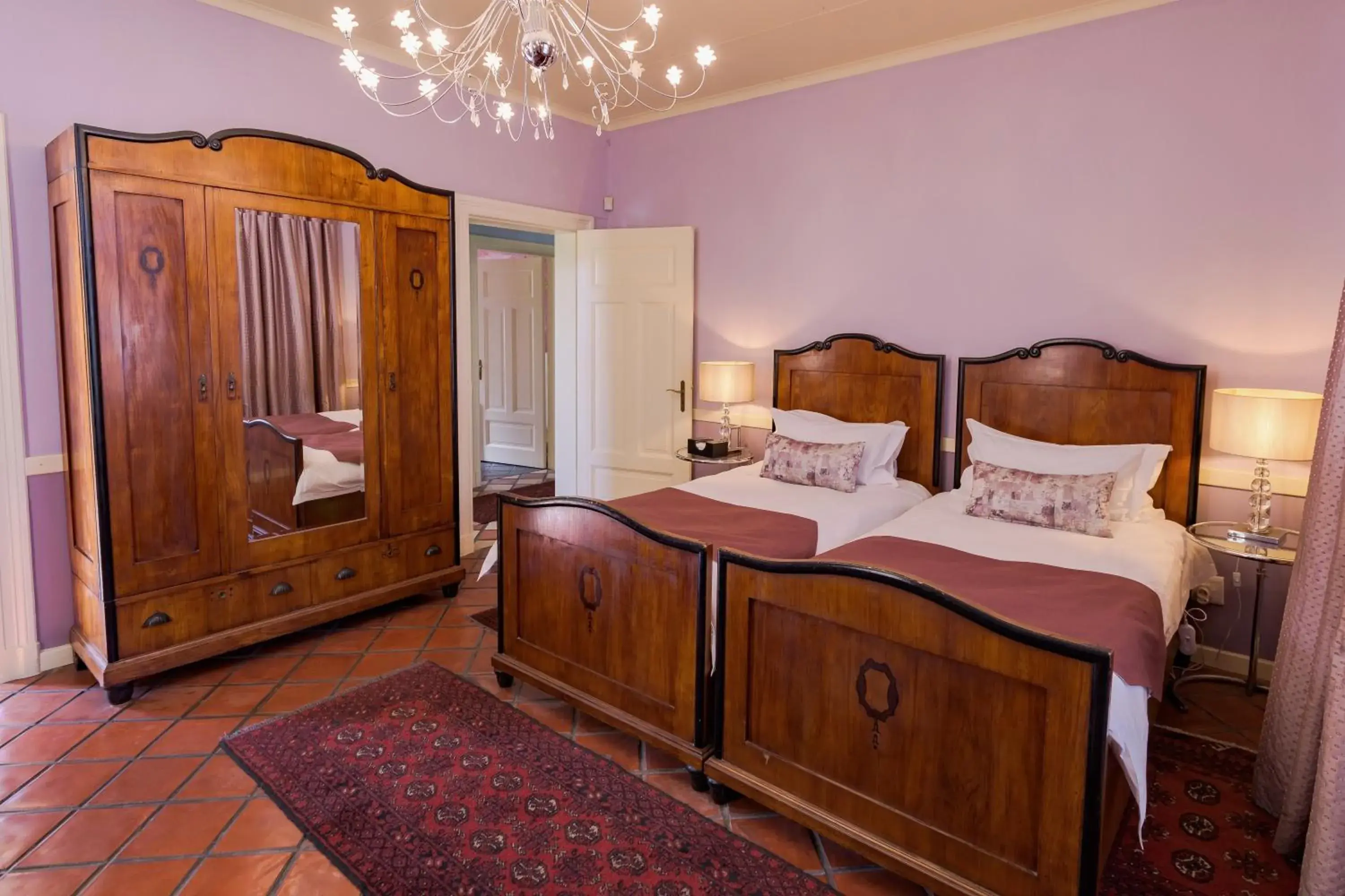 Twin Room with Garden View - single occupancy in Villa Margherita Twin Room with Garden View - single occupancy in Villa Margherita