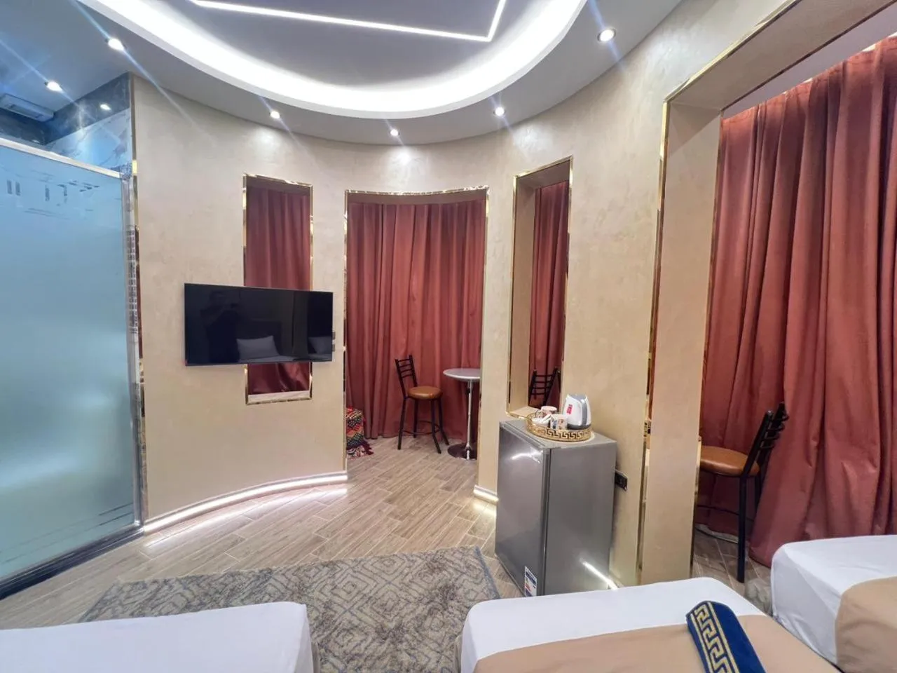 TV and multimedia, Bed in Cairo Crystal Hotel