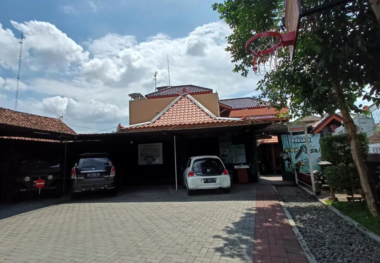 Property building in Ndalem Winie Asri