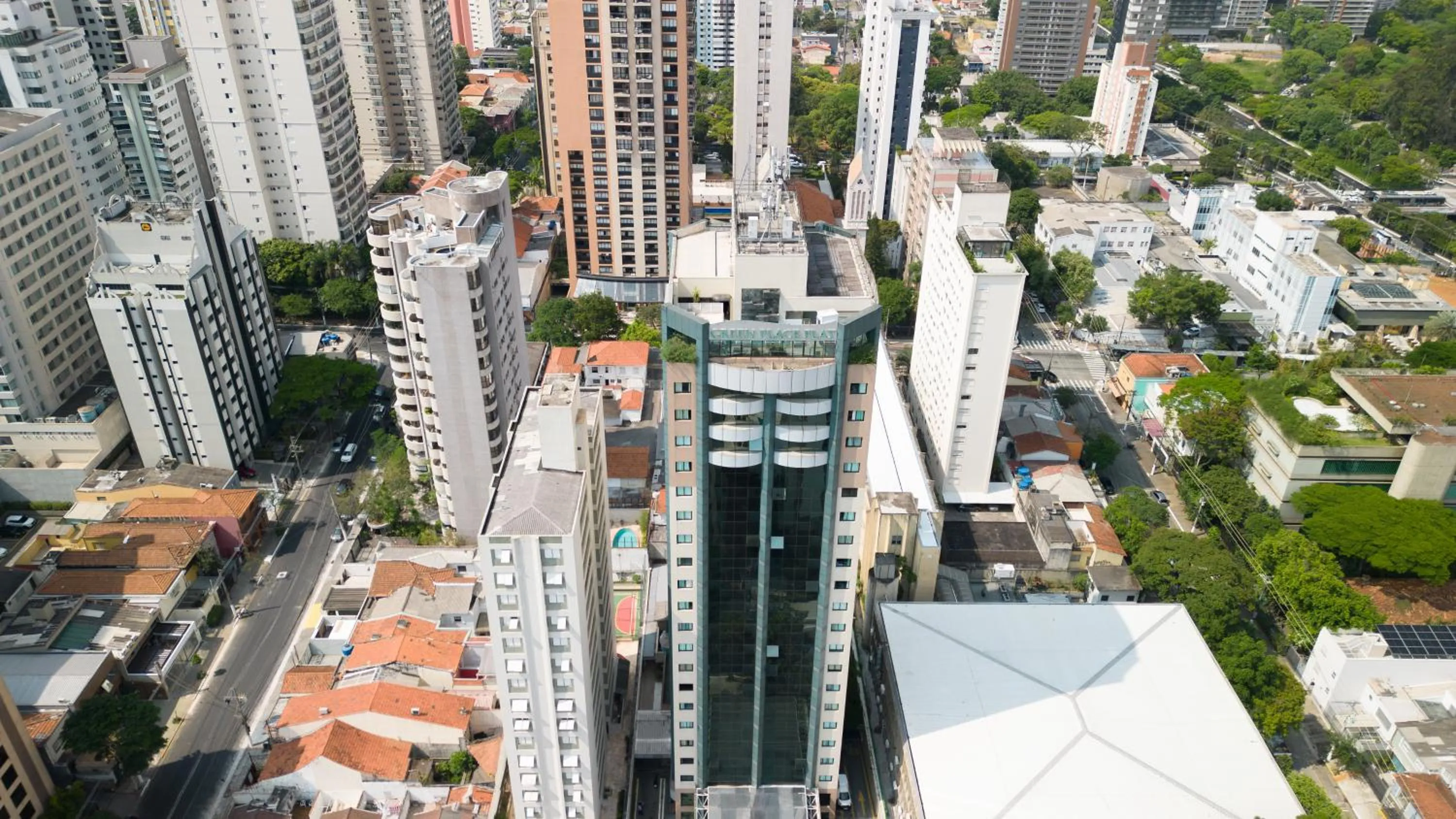 Property building in Green Place Ibirapuera