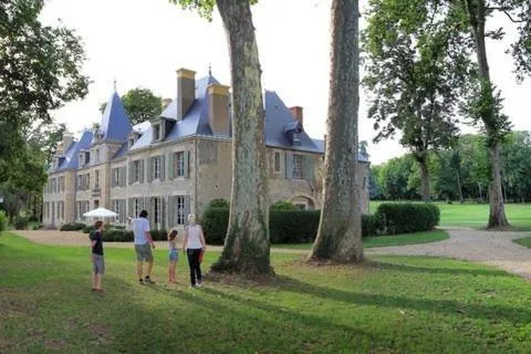 Facade/entrance in Château de Planchevienne