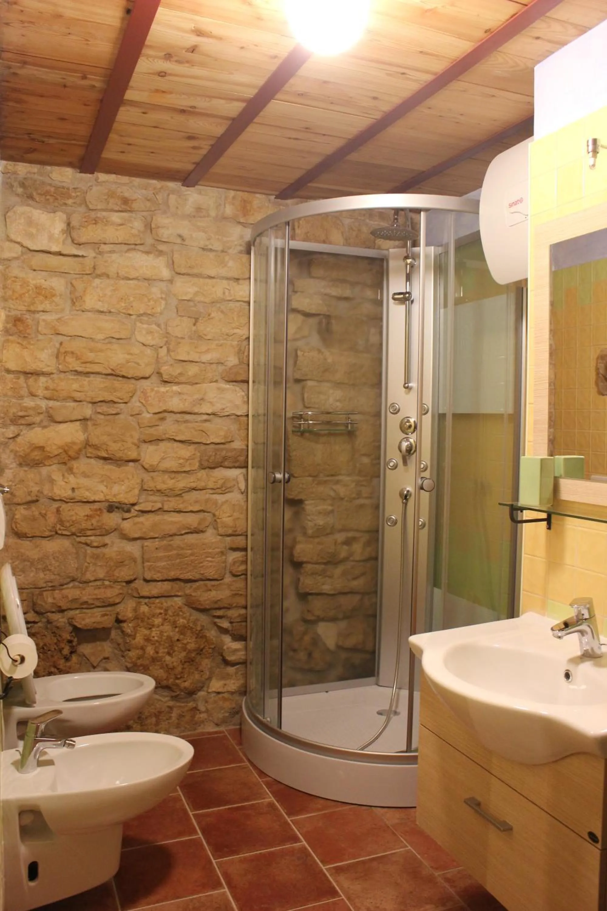 Bathroom in Case Vacanza ARCO SANT'ANTONIO