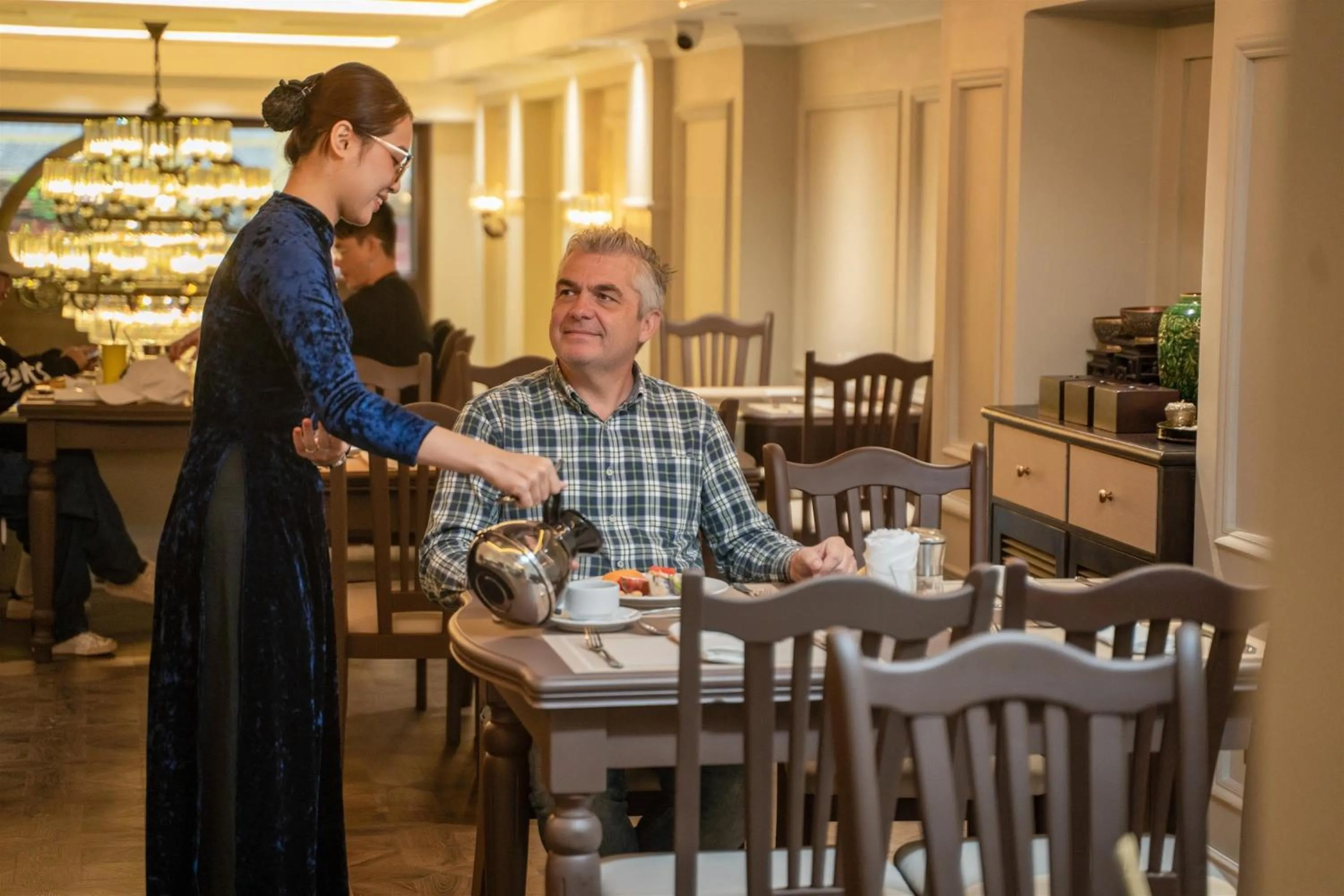Restaurant/places to eat in Bespoke Boutique Hotel Hanoi