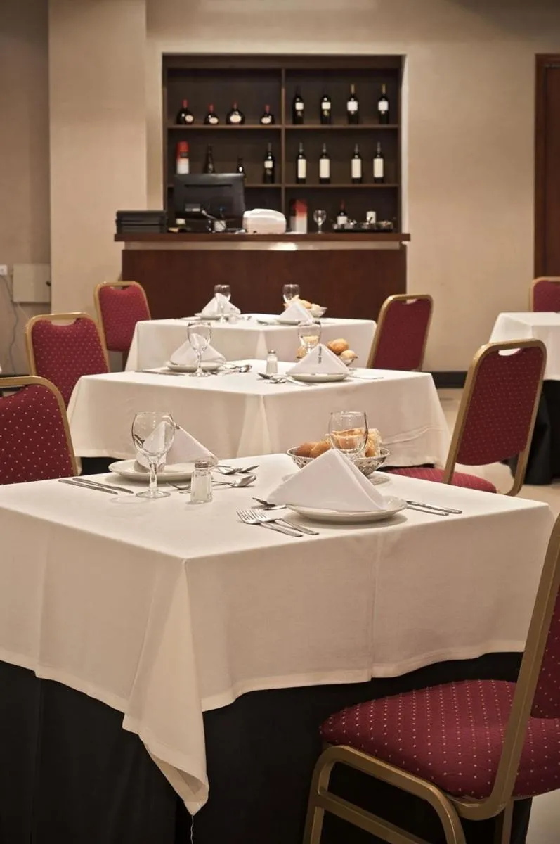 Restaurant/places to eat in Uthgra Presidente Perón