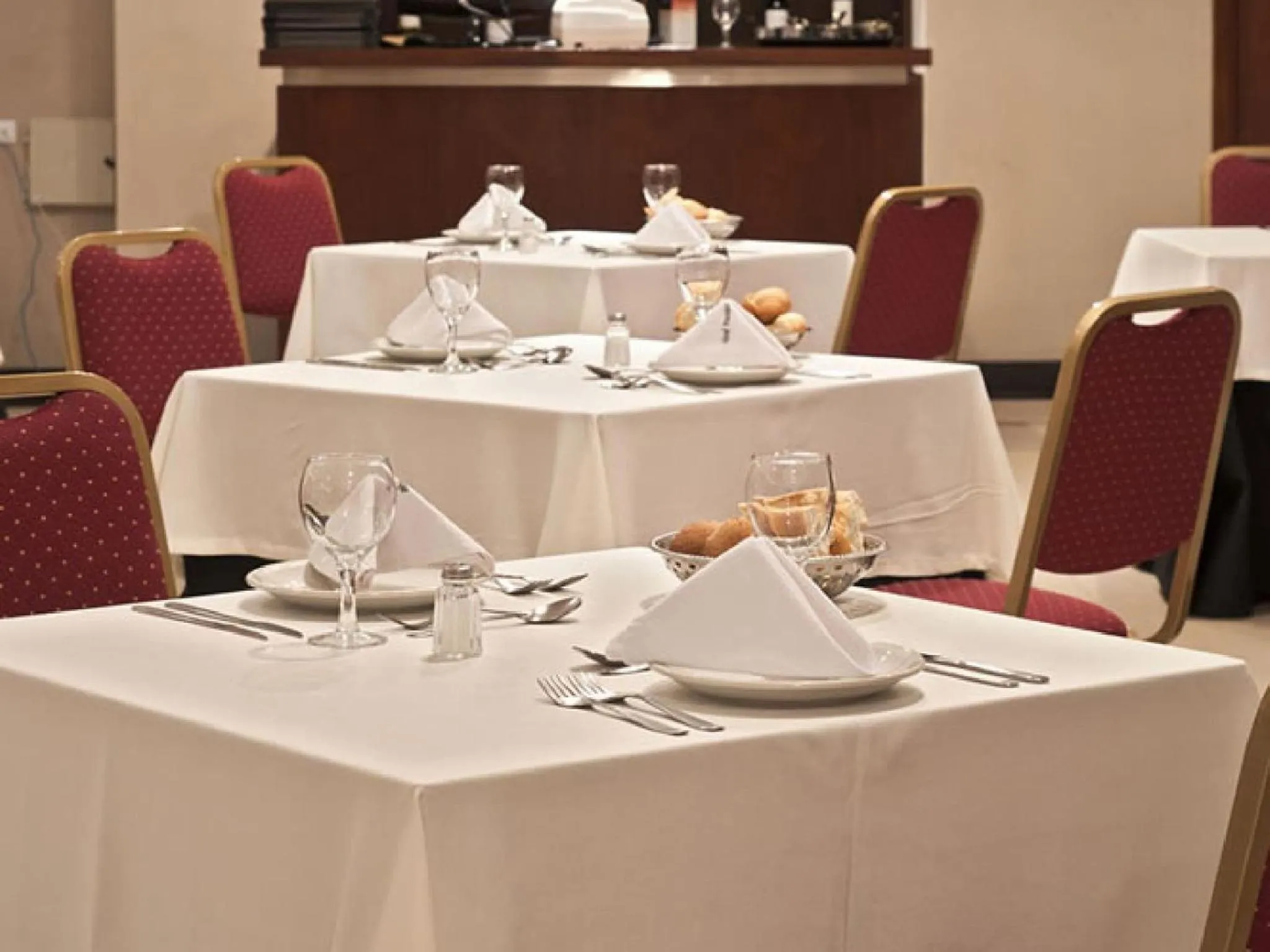 Restaurant/places to eat in Uthgra Presidente Perón