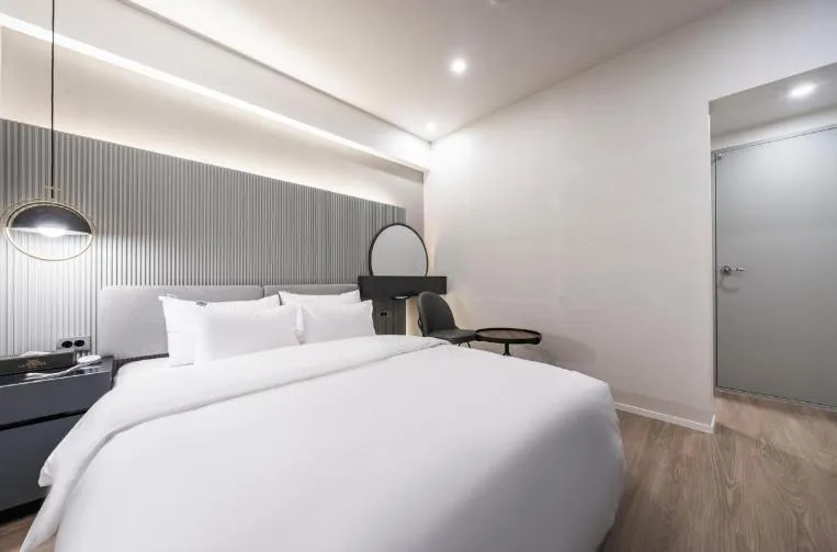 Bed in Pohang Hotel La Terrace