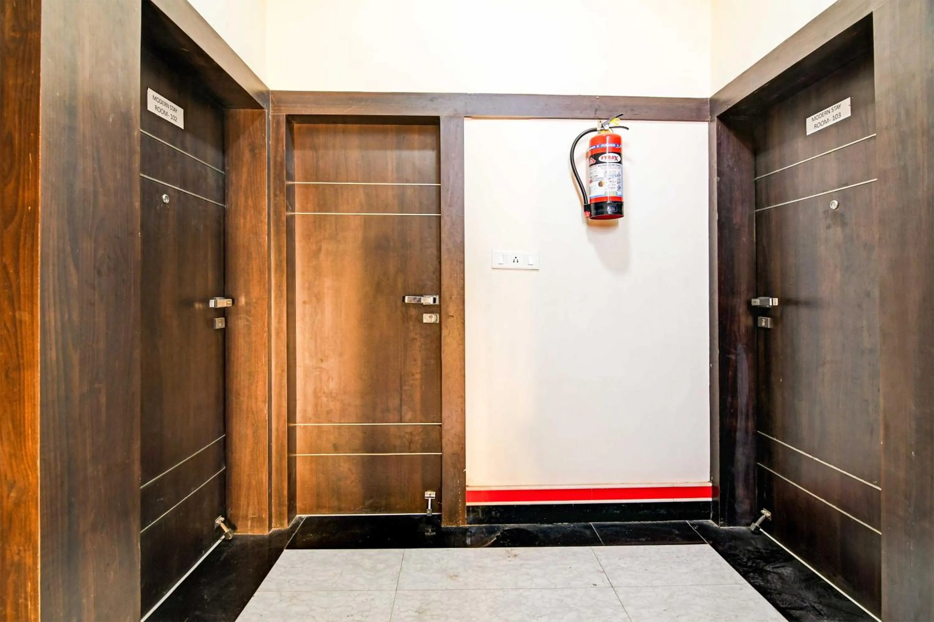 Bathroom in Hotel O Modern Stay Near ITER