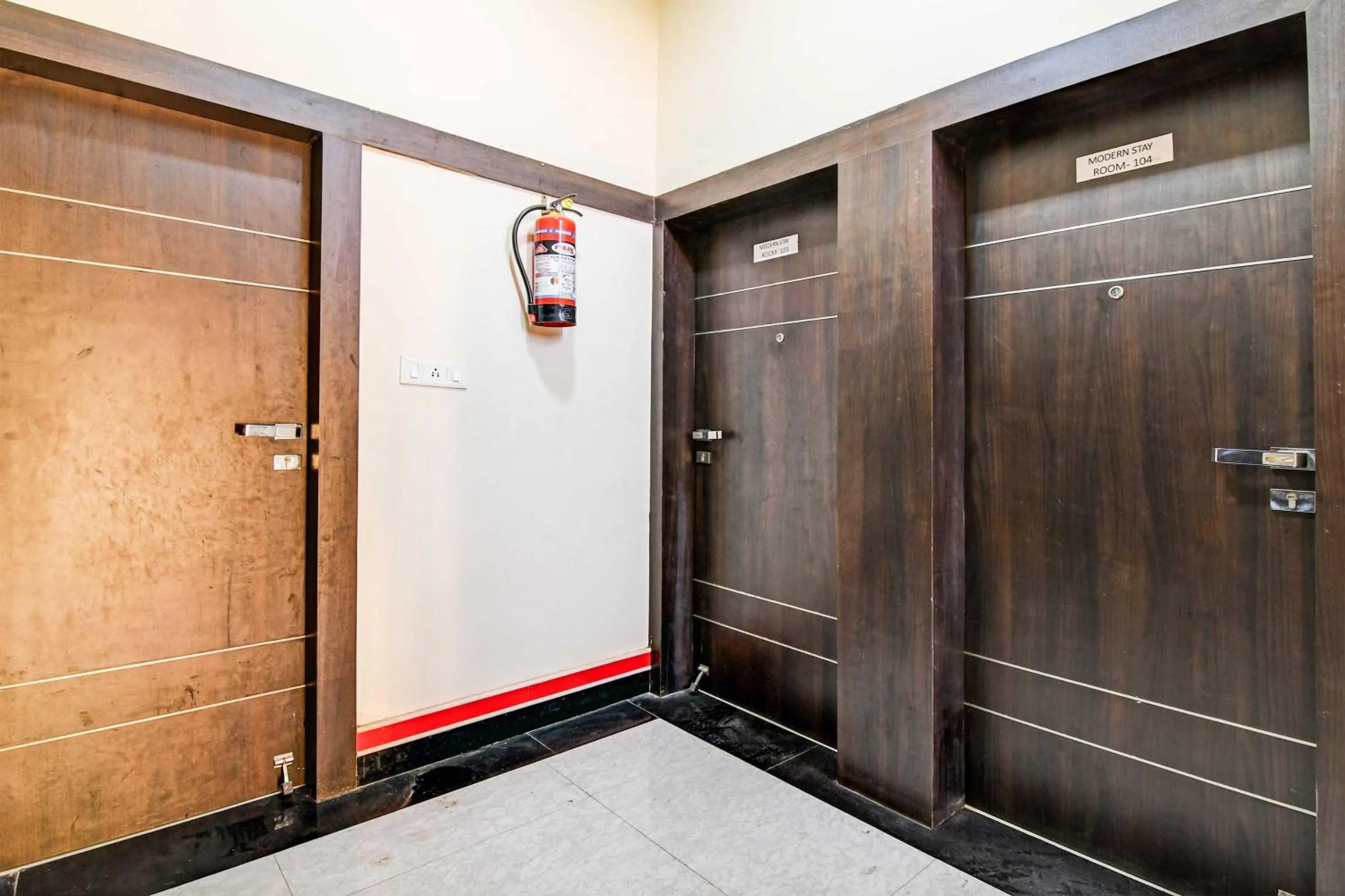 Bathroom in Hotel O Modern Stay Near ITER