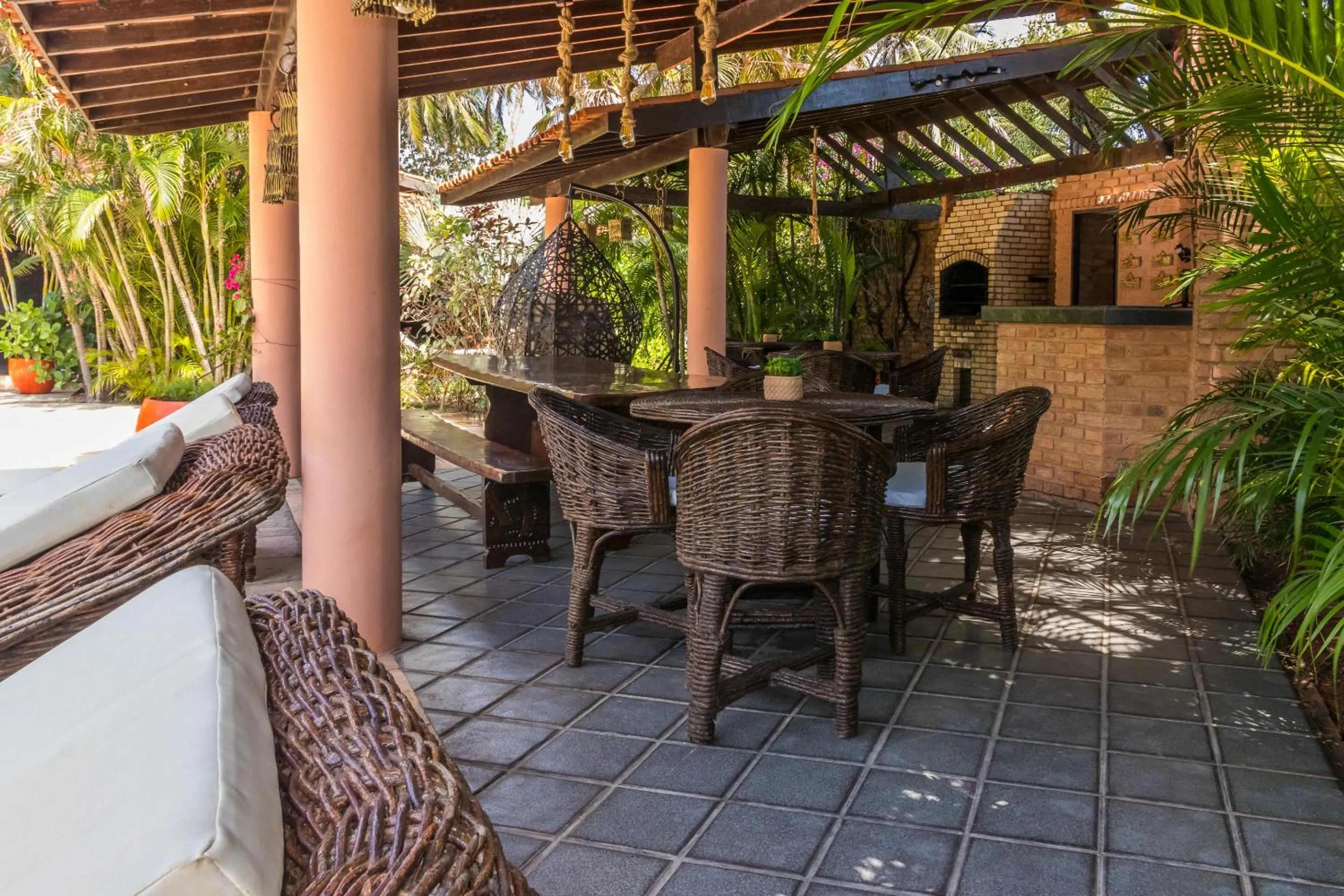 Property building in Mansao Santa Rita