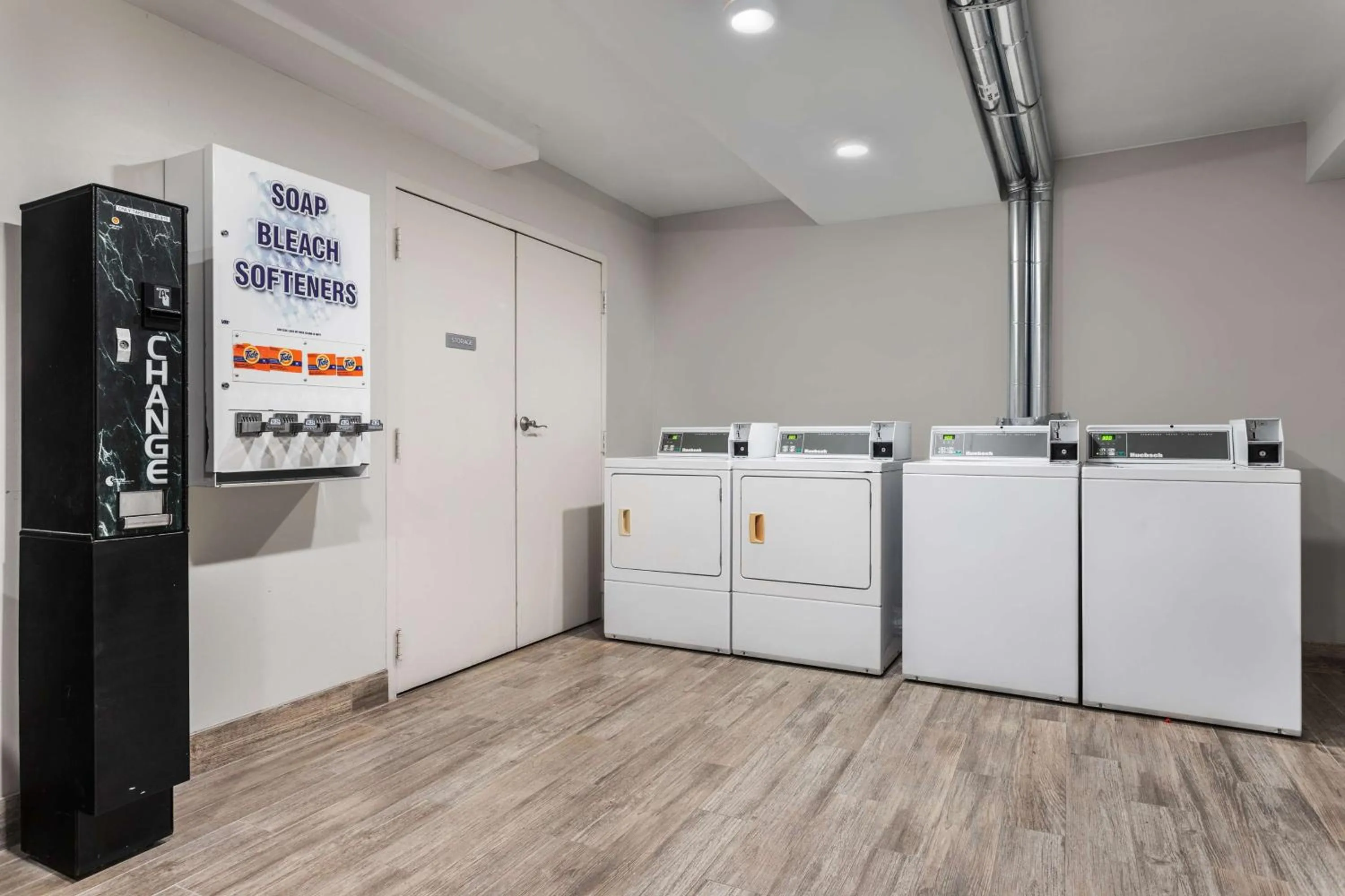 Property building in Spark by Hilton Hilton Head Island