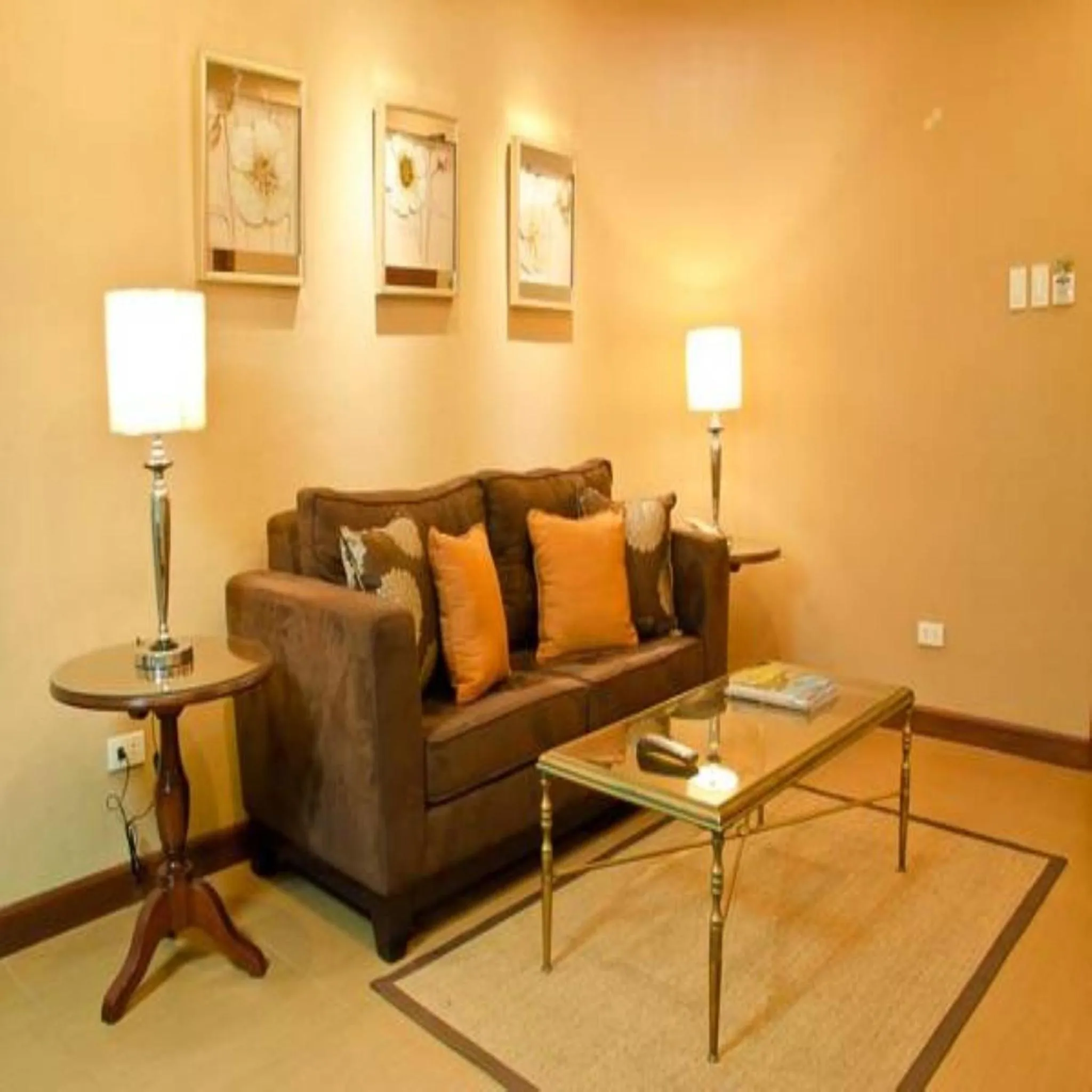 Seating area in Royal Garden Hotel