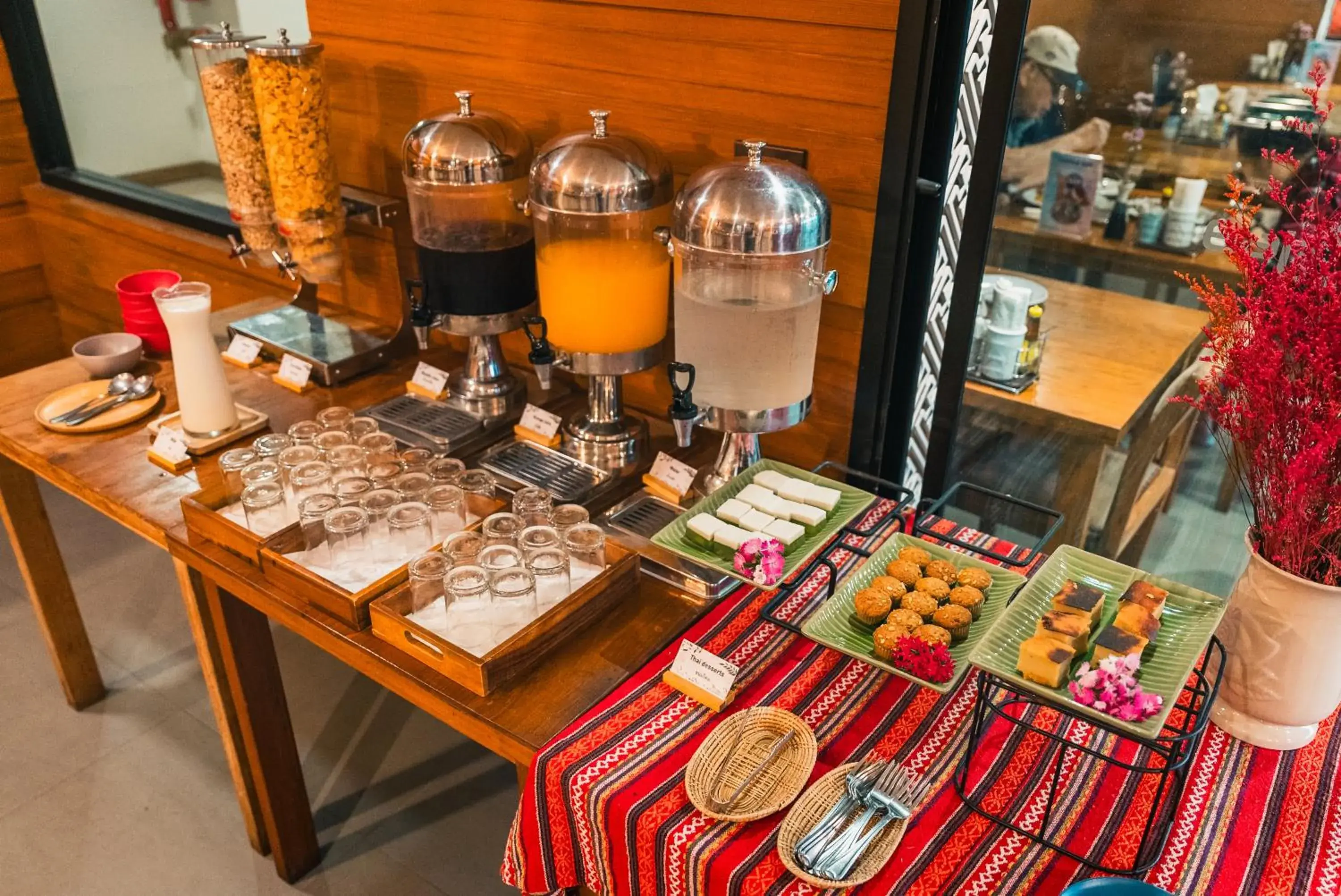 Breakfast in Cmor by Recall Hotels SHA Extra Plus Breakfast in Cmor by Recall Hotels SHA Extra Plus