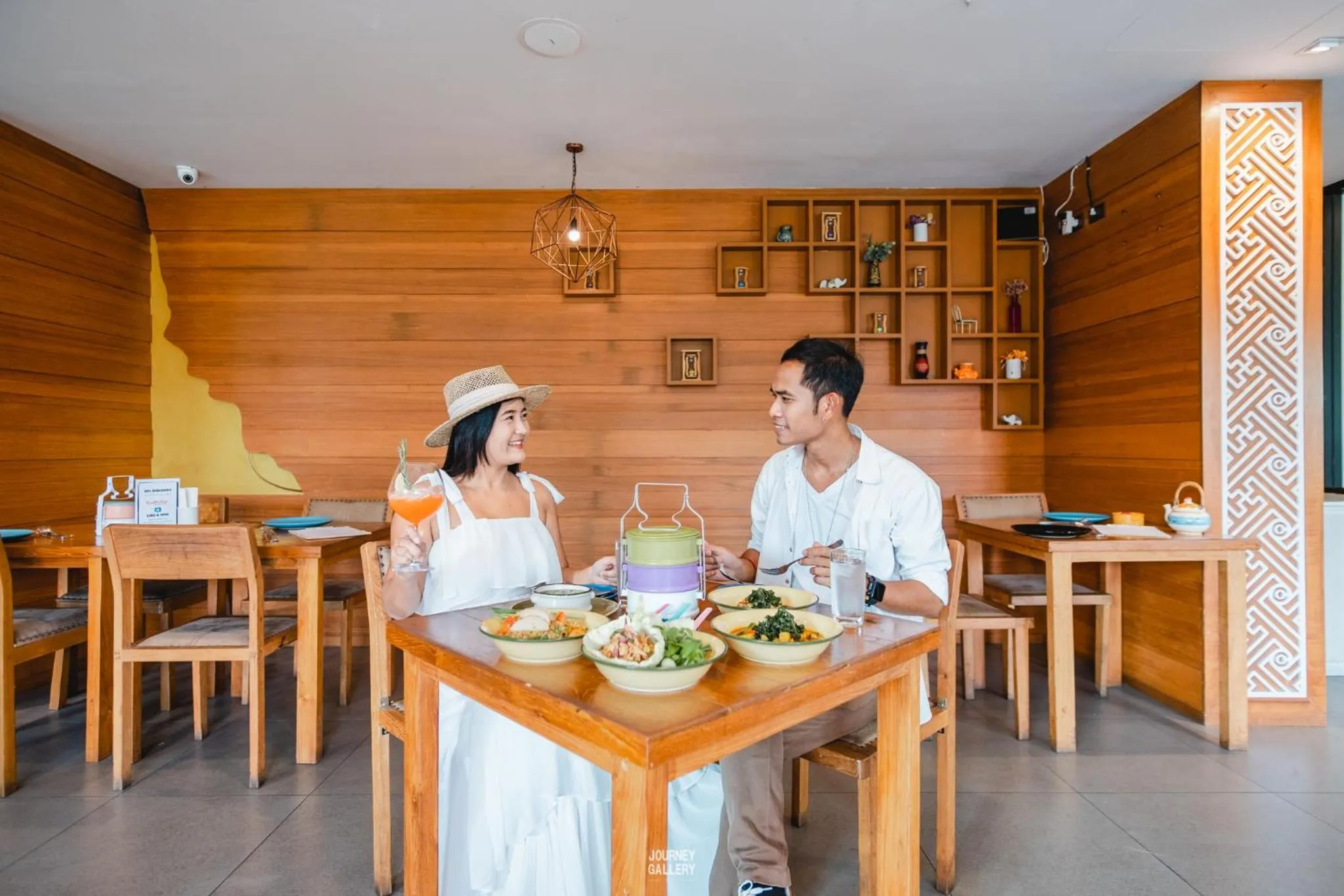 Restaurant/places to eat in Cmor by Recall Hotels SHA Extra Plus