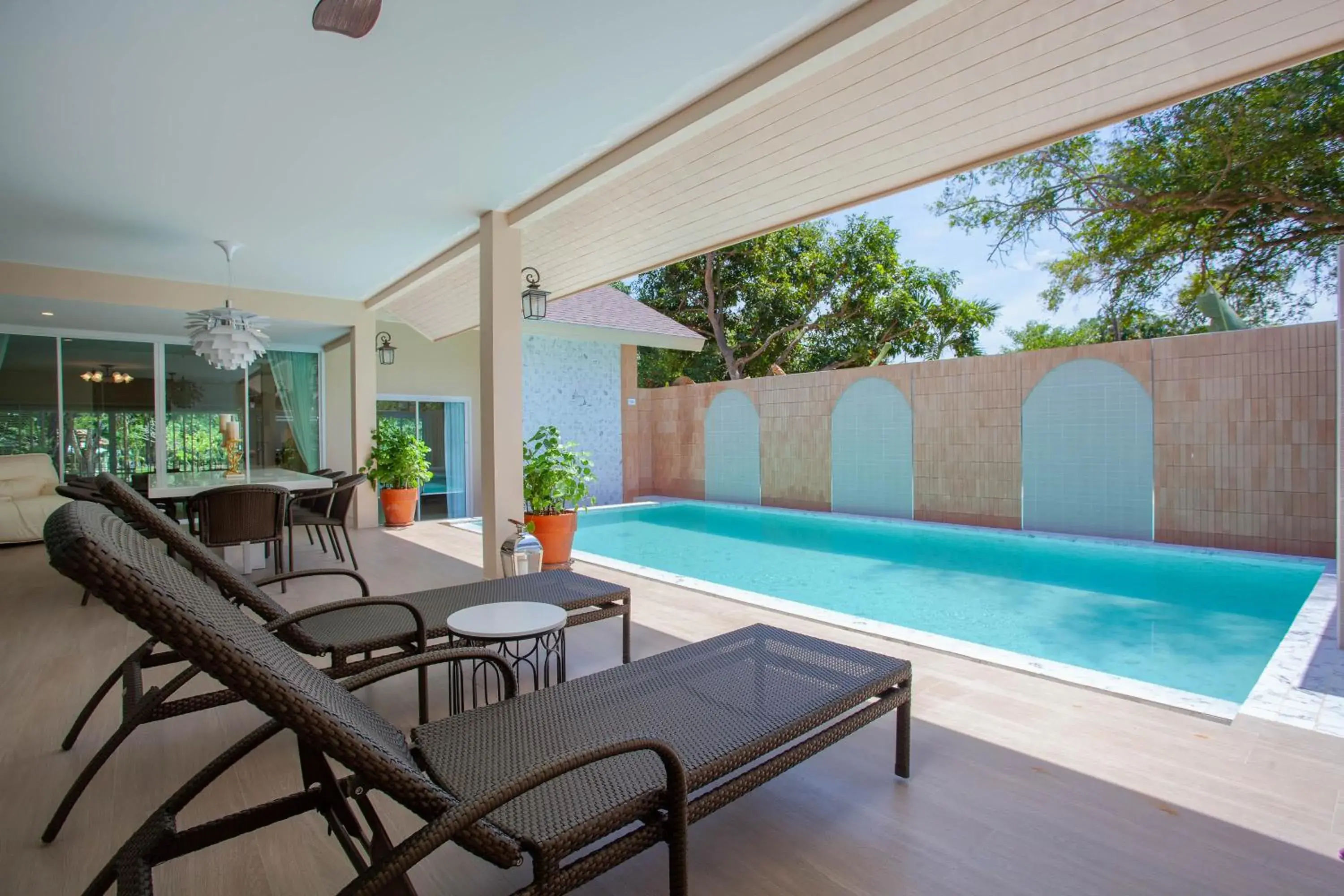 Pool view in Fisherman Way Beach Villa Pool view in Fisherman Way Beach Villa