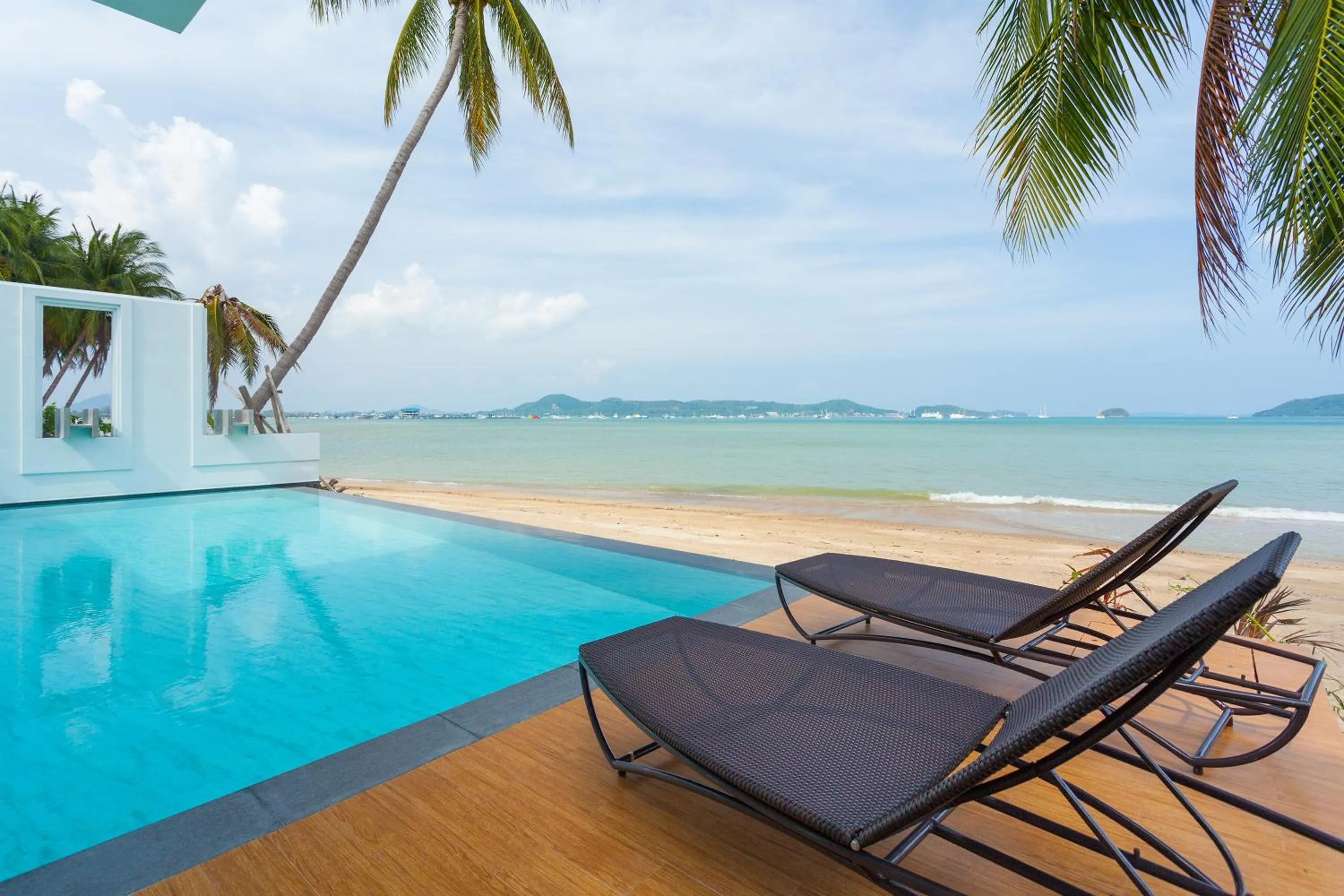 Beach in Fisherman Way Beach Villa