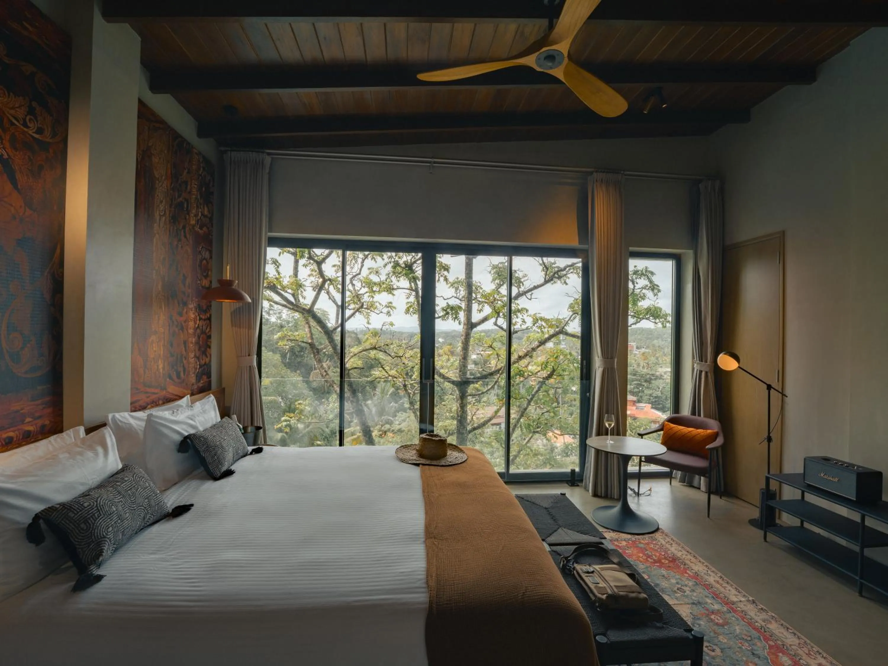 King Room with Garden View in NiiRA