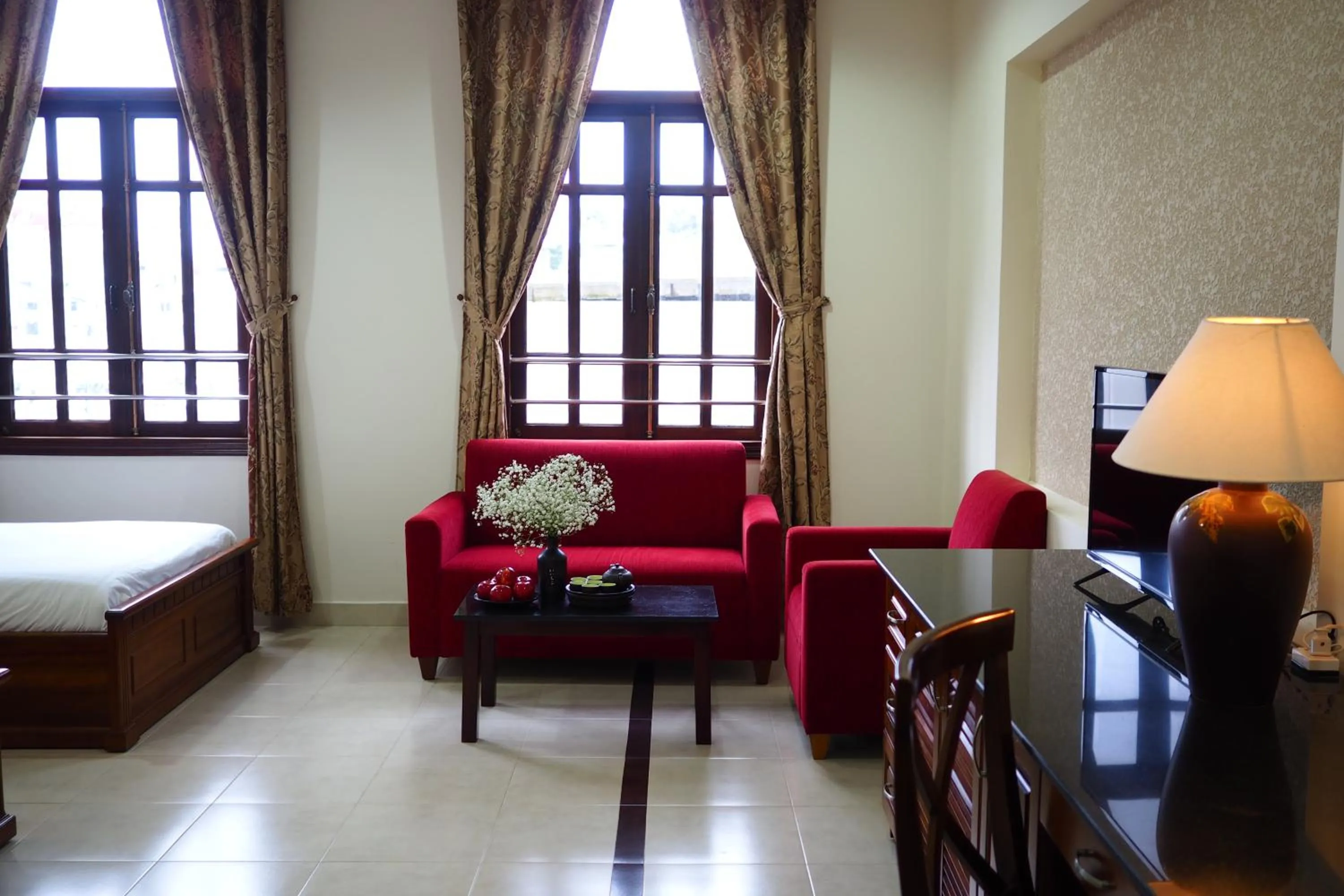 Seating area, Bed in Hùng Phong Hotel - Near Dalat Market