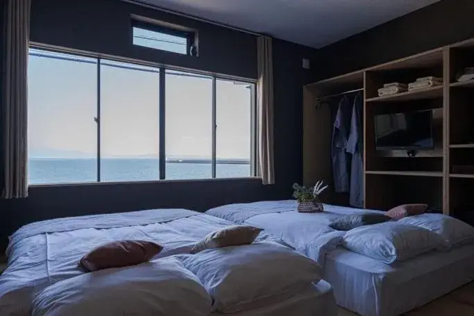 Standard Twin Room with Sea View - single occupancy in Nagasaki House Burabura Standard Twin Room with Sea View - single occupancy in Nagasaki House Burabura