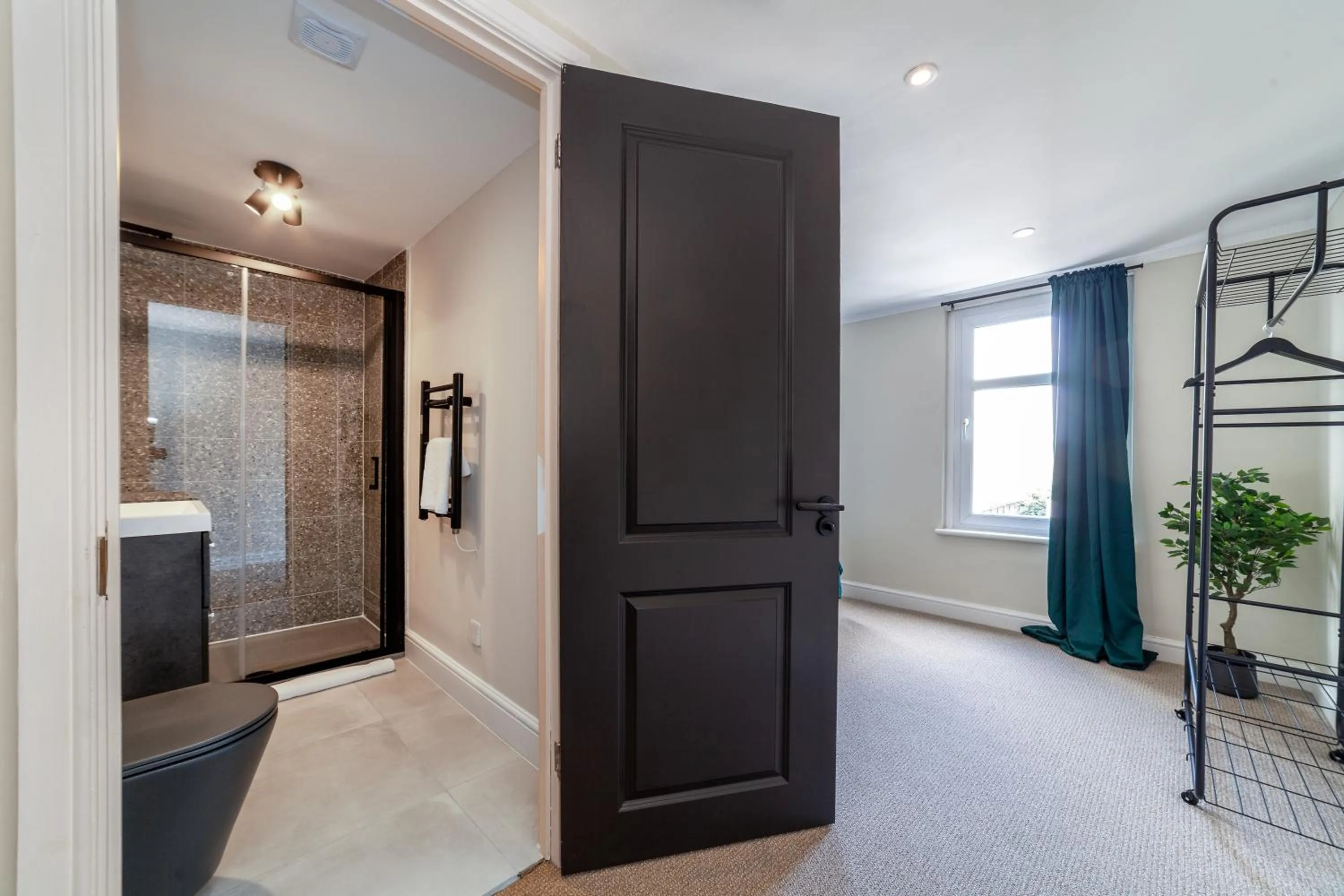 Tranquil 5BR house with garden & terrace, SE London