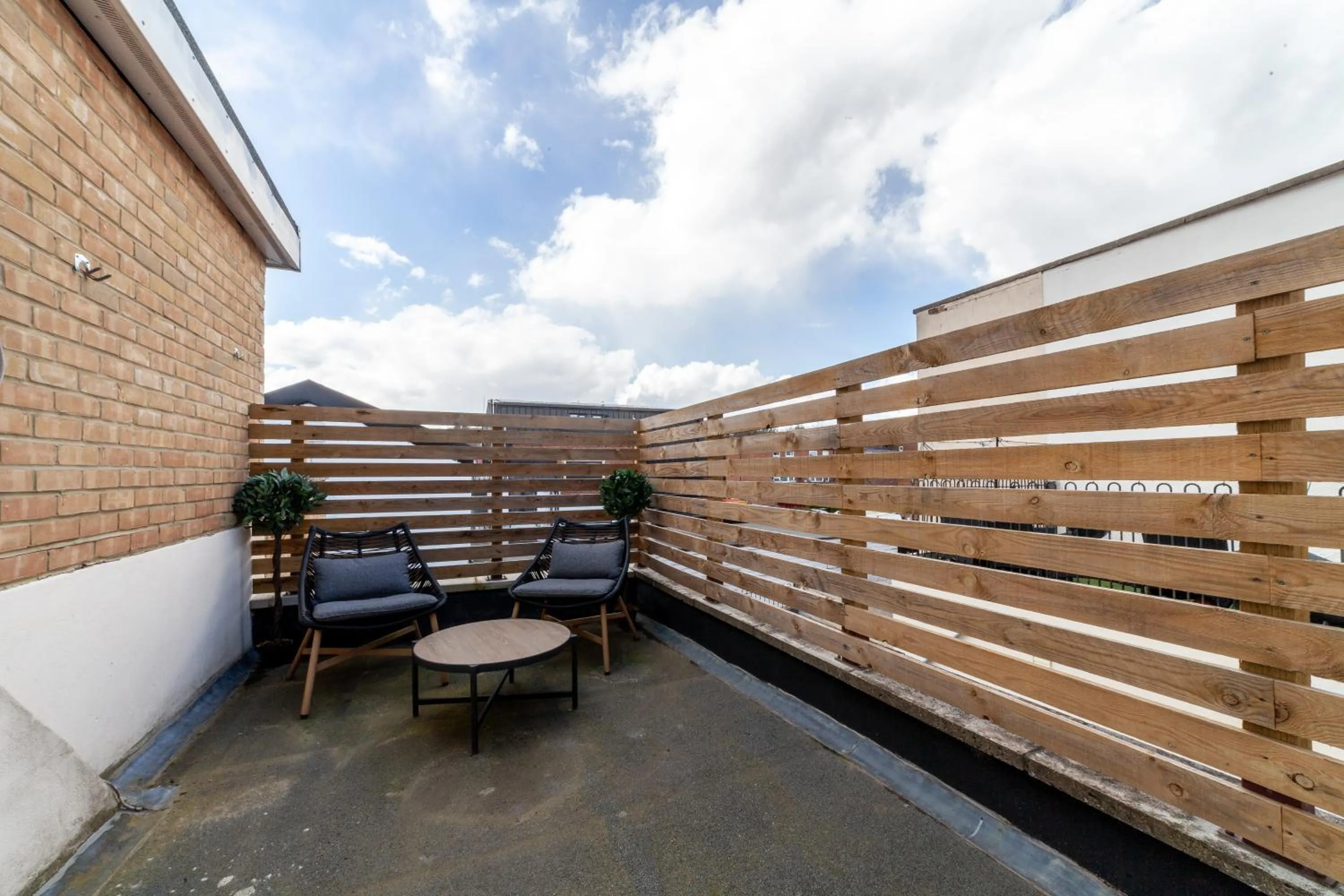Tranquil 5BR house with garden & terrace, SE London