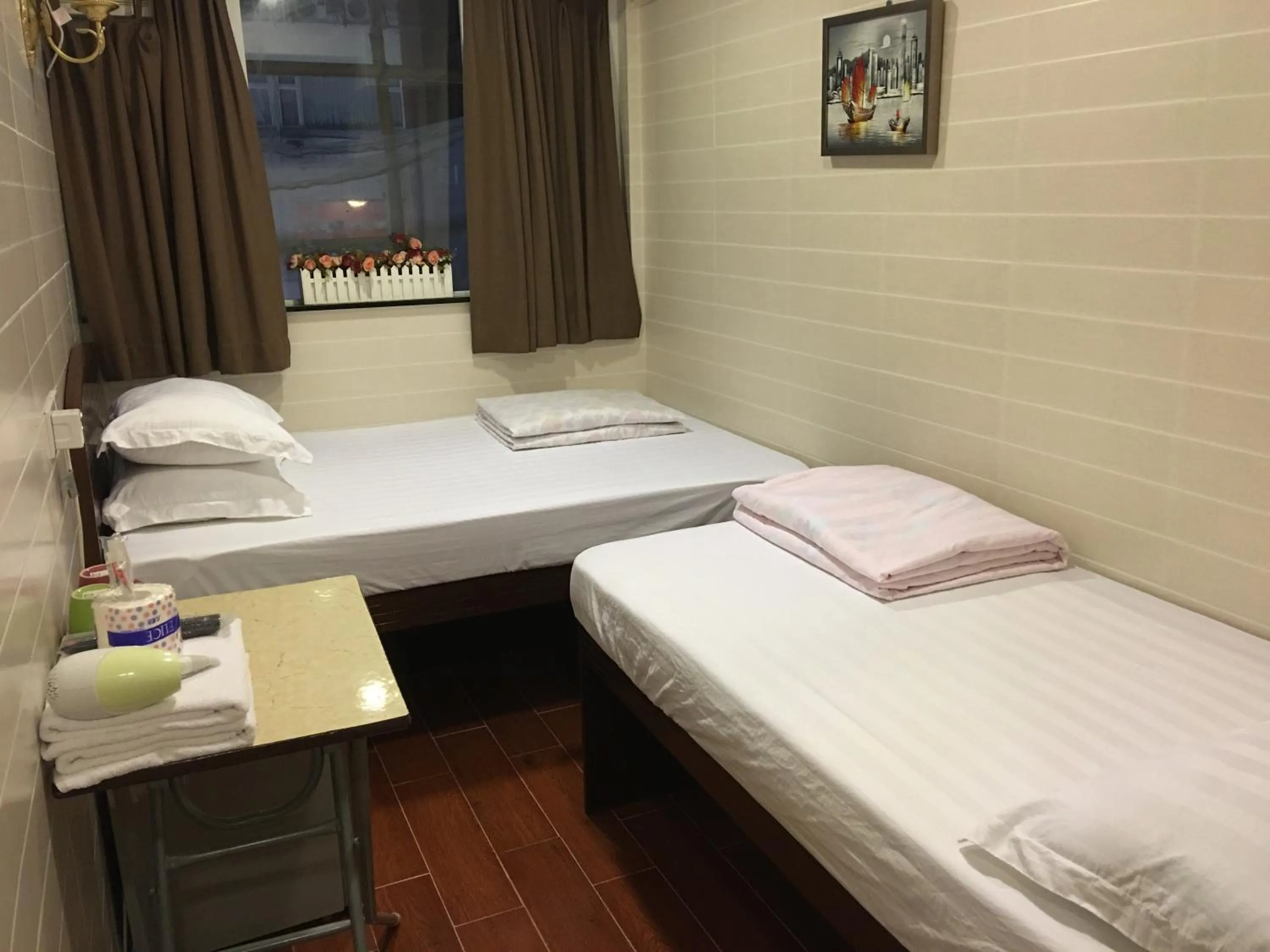 Bed in Hk Peace Guest House