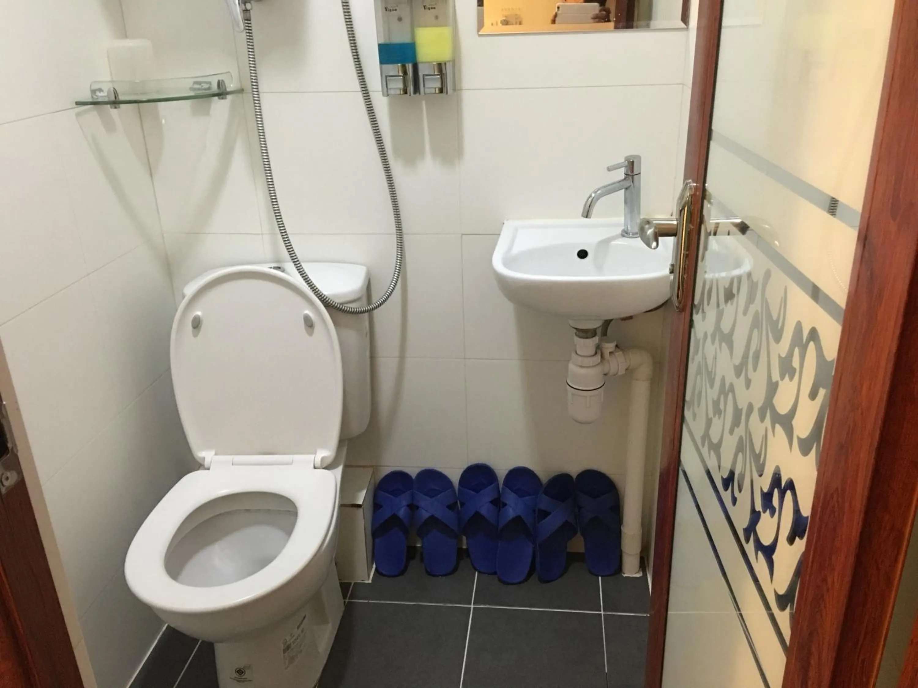 Bed in Hk Peace Guest House