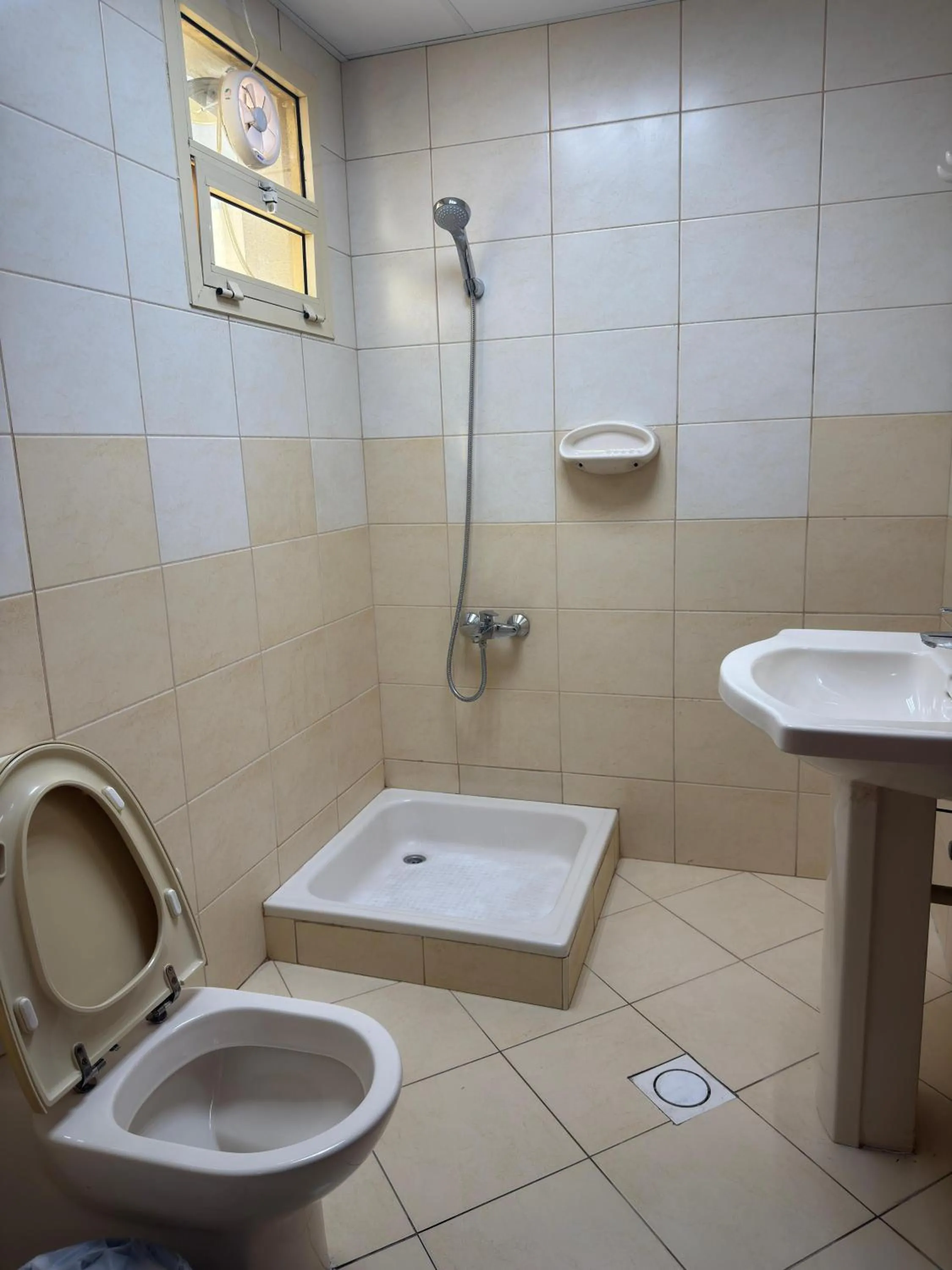 Al zain hotel apartment
