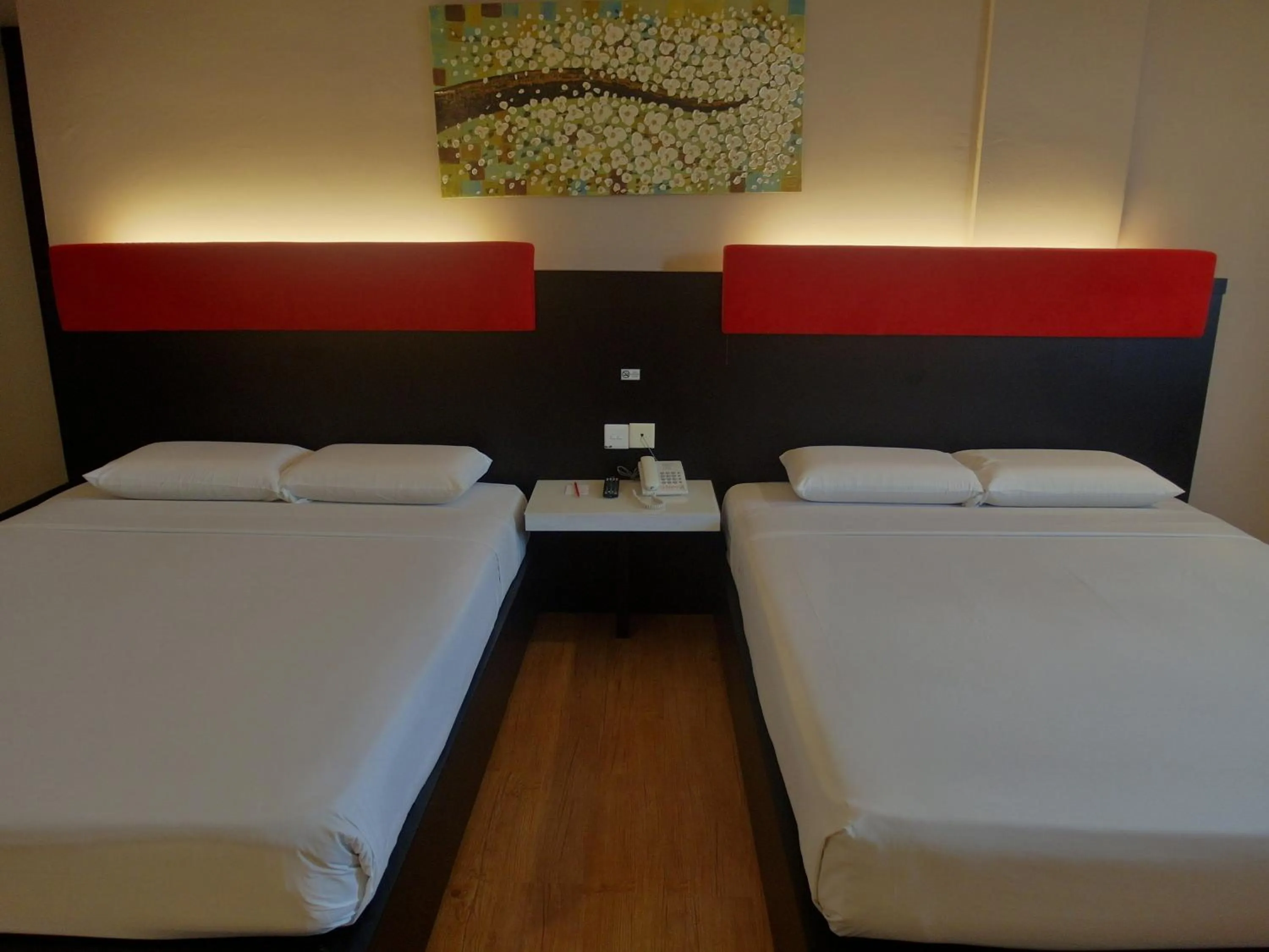 Bedroom, Bed in Red Rock Hotel Penang