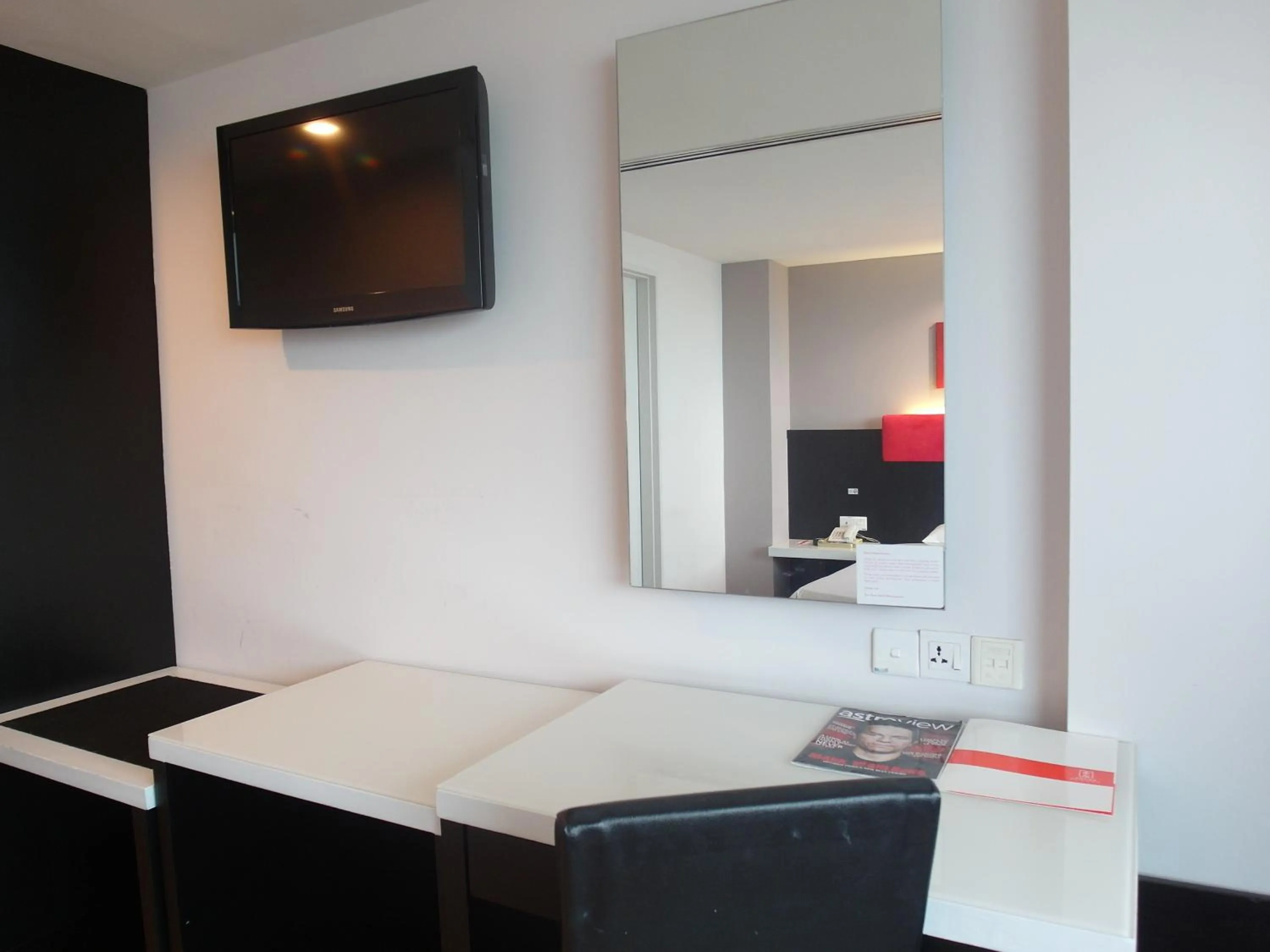 Bedroom, Bed in Red Rock Hotel Penang