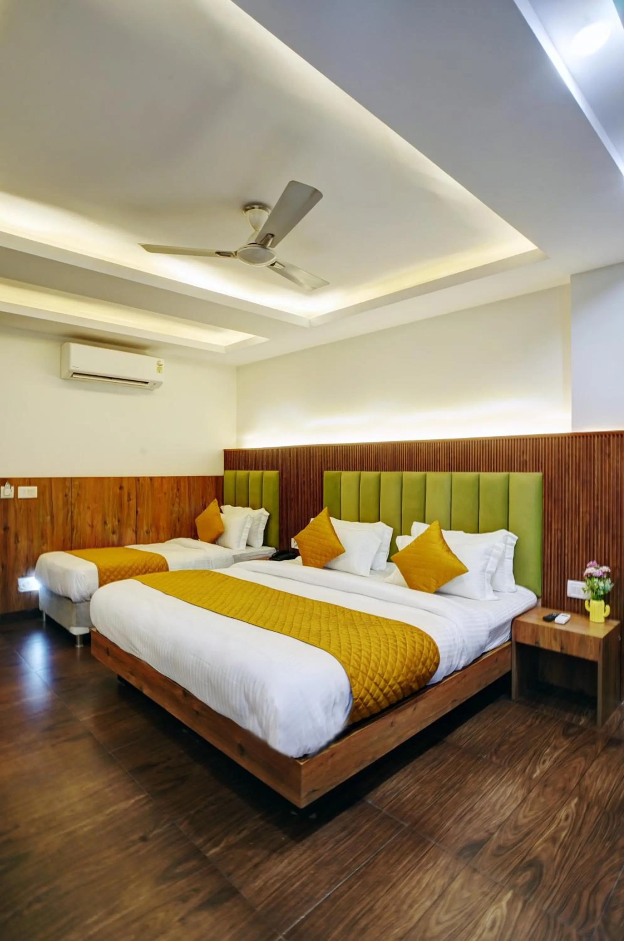 Bed in Hotel Cabana 5 Mins Walking Distance From NDLS Station