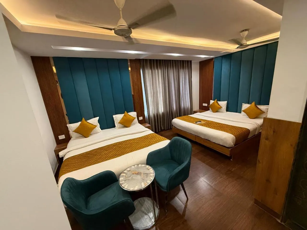 Bed in Hotel Cabana 5 Mins Walking Distance From NDLS Station