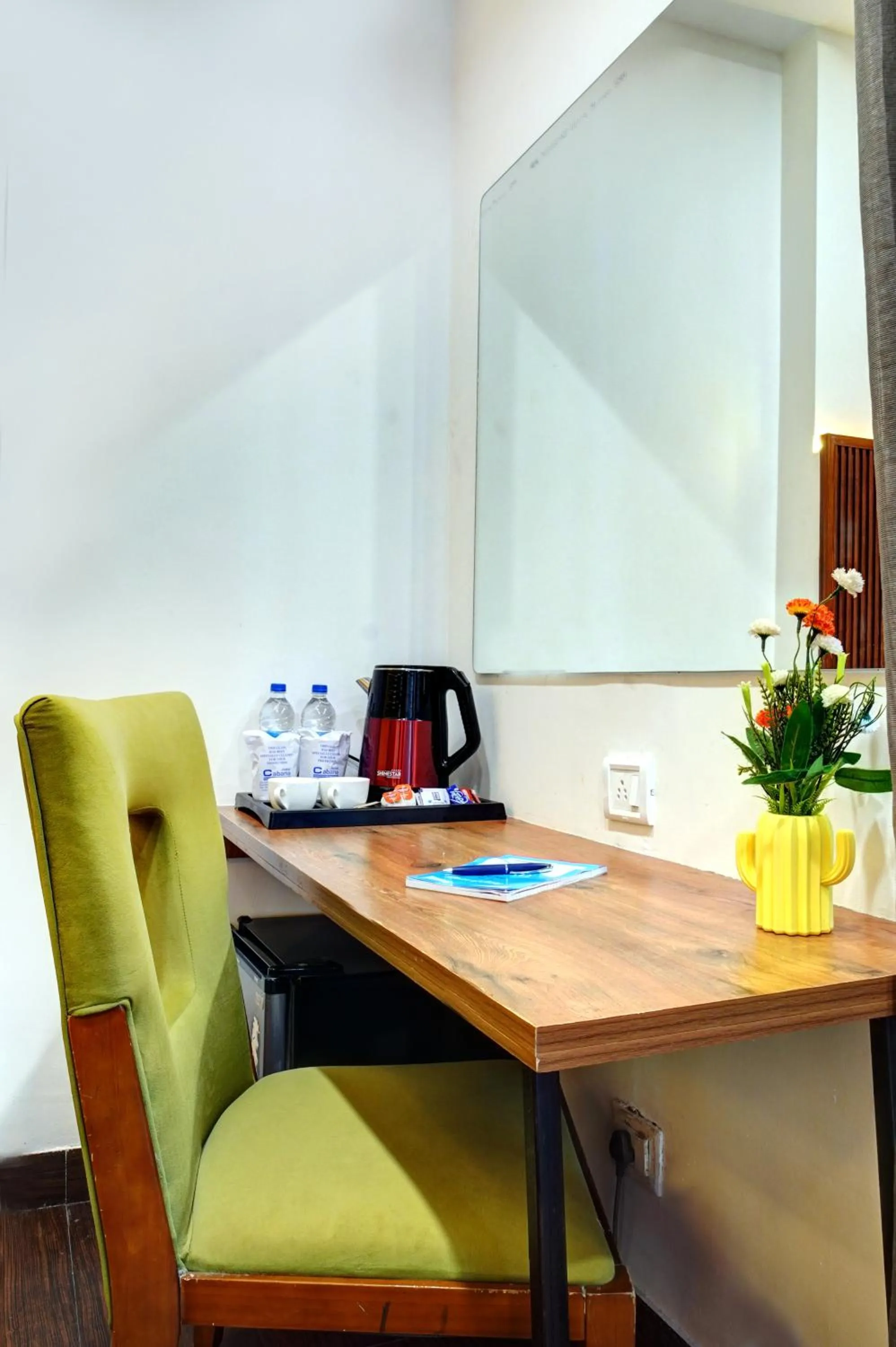 Living room in Hotel Cabana 5 Mins Walking Distance From NDLS Station