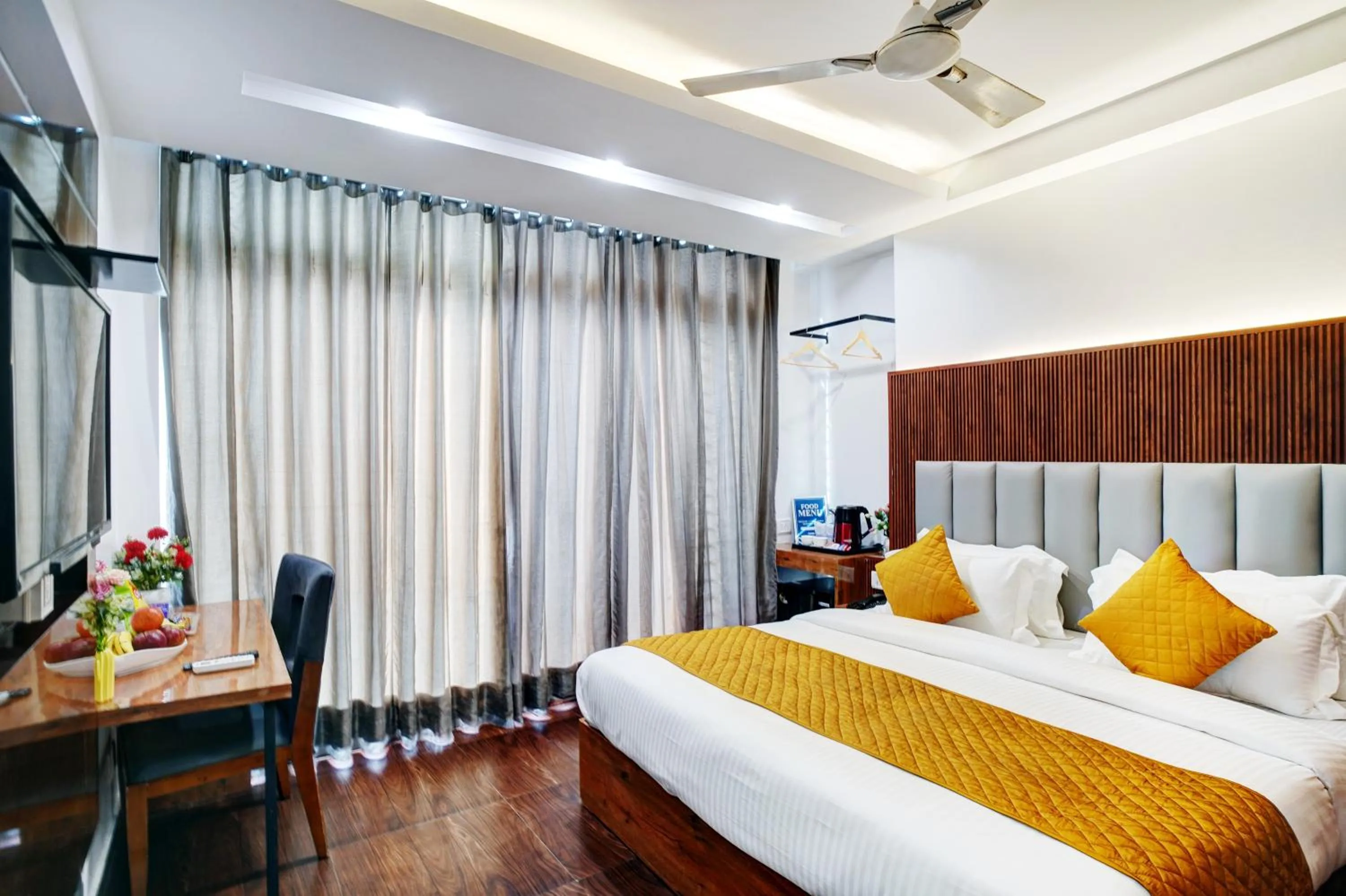 Bed in Hotel Cabana 5 Mins Walking Distance From NDLS Station