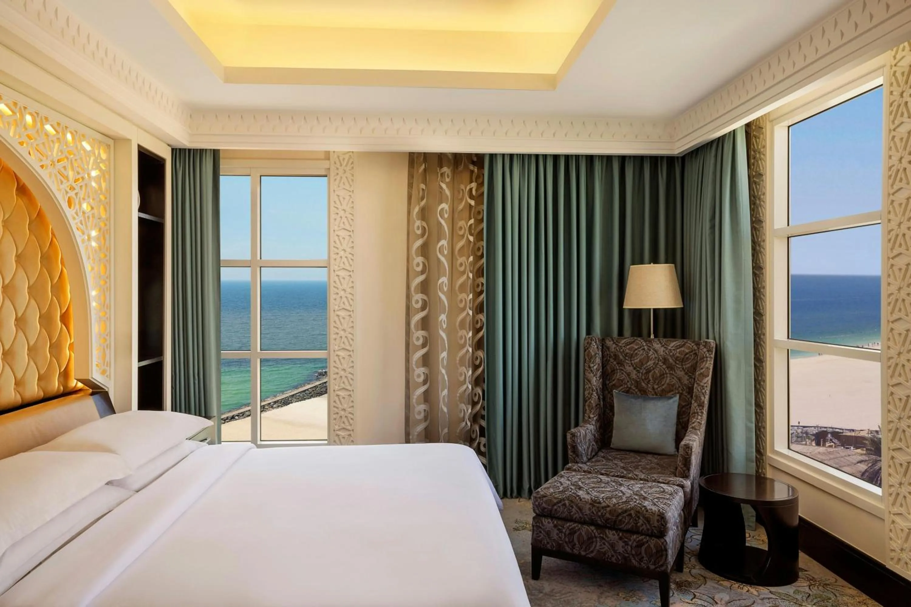 Photo of the whole room, Bed in Sheraton Sharjah Beach Resort and Spa