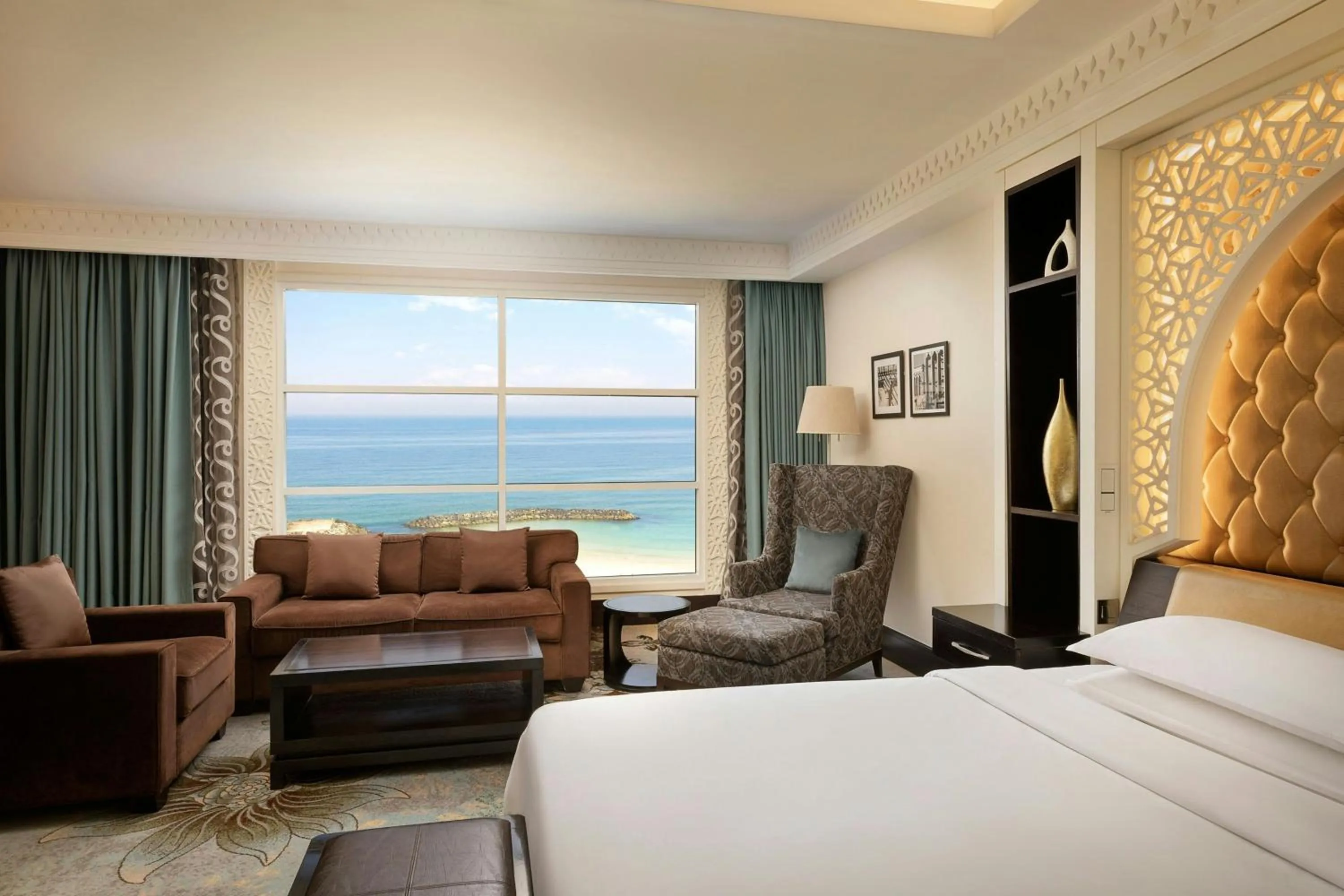 Photo of the whole room, Bed in Sheraton Sharjah Beach Resort and Spa