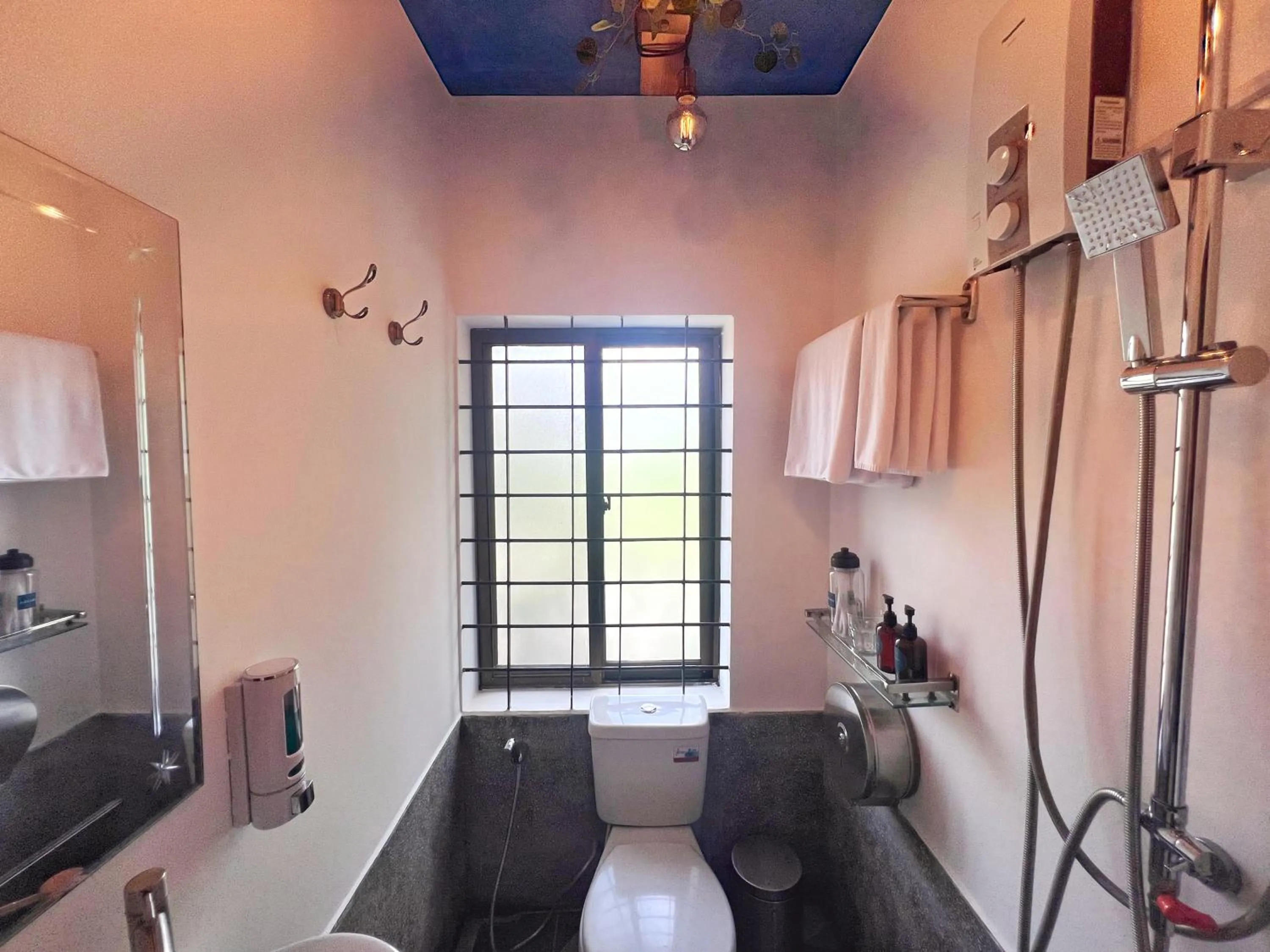 Toilet in The Bliss Angkor