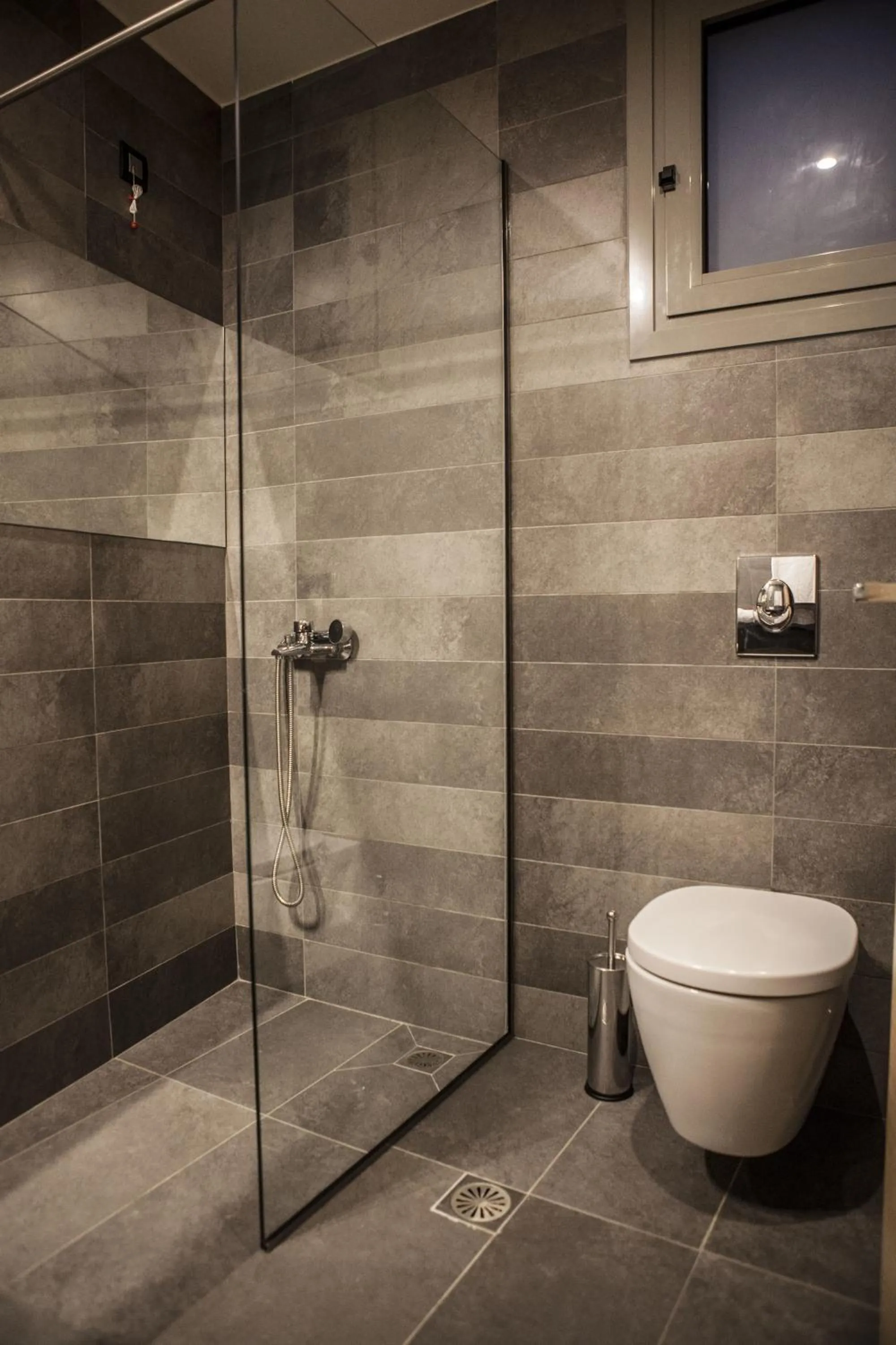 Bathroom in Anemos Rooms & Apartments