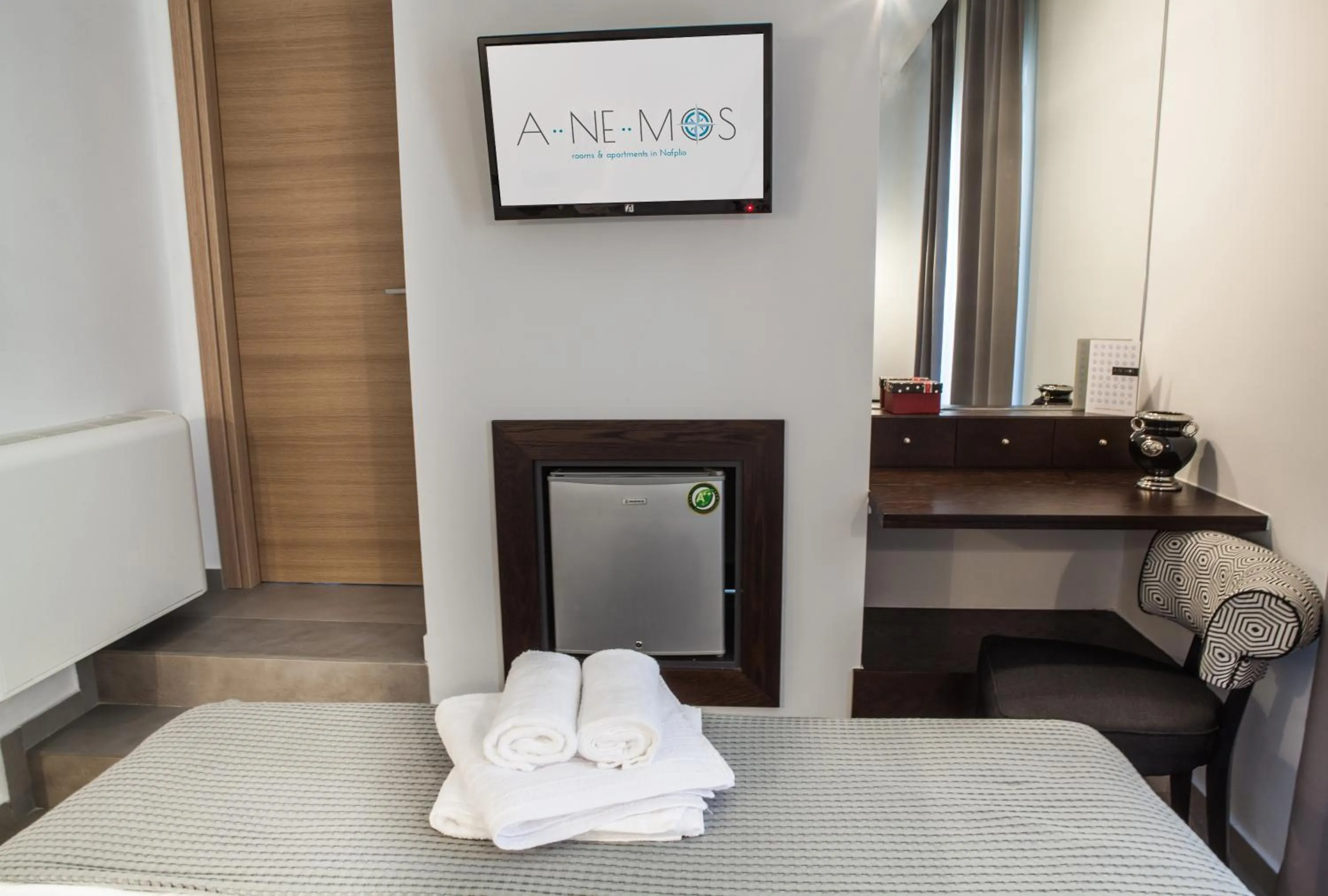 Decorative detail, Bed in Anemos Rooms & Apartments