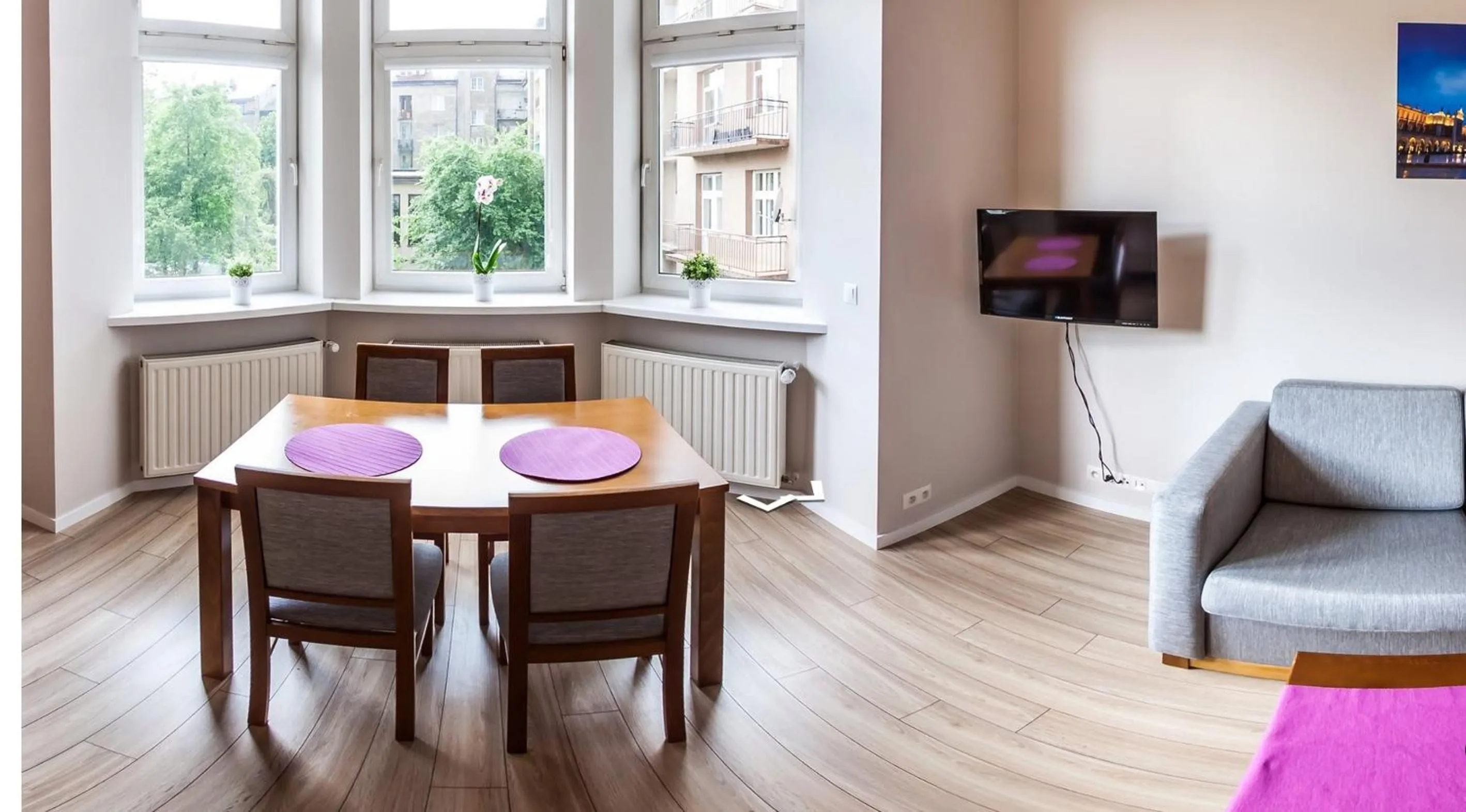 Photo of the whole room in Emaus Apartments