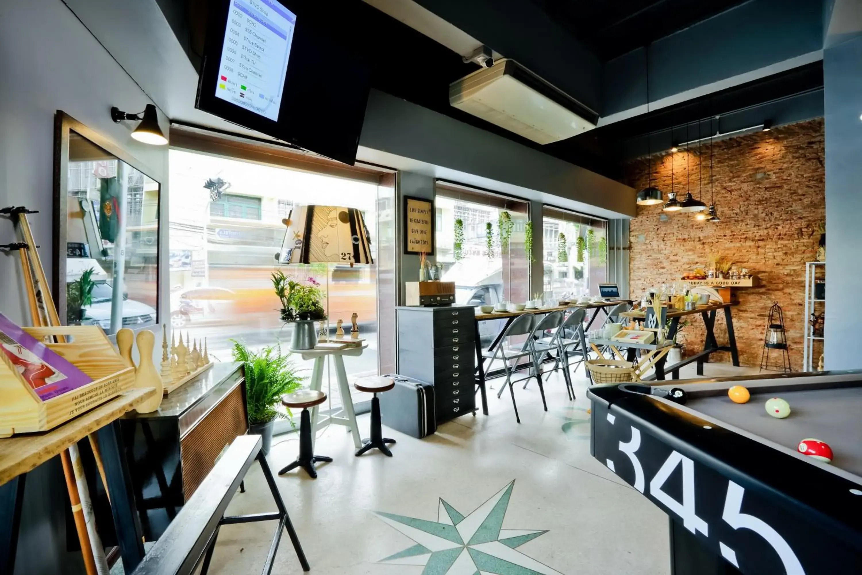 Restaurant/places to eat in Bangkok Bed and Bike Restaurant/places to eat in Bangkok Bed and Bike