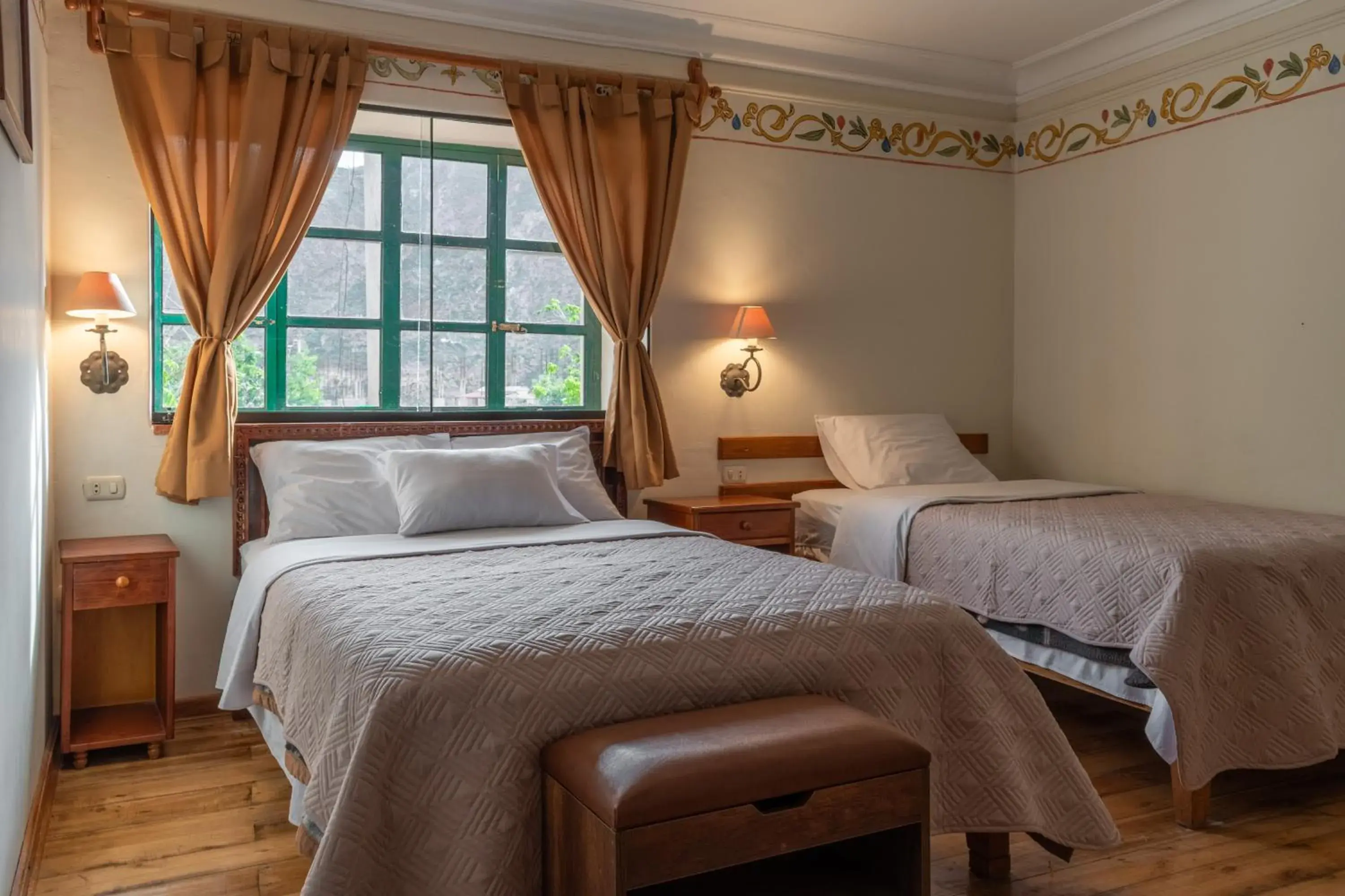 Family Room with Private Bathroom in Hospedaje La Florida Family Room with Private Bathroom in Hospedaje La Florida