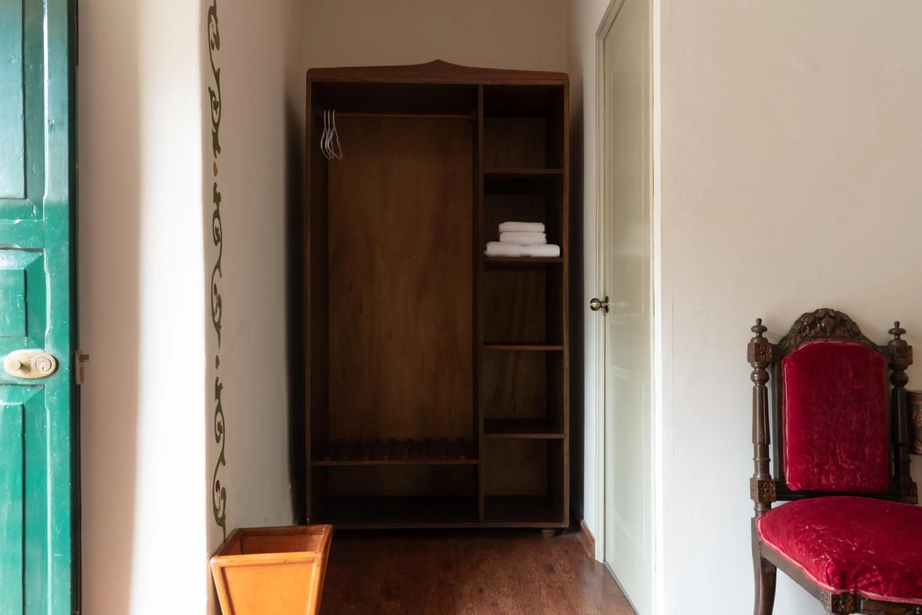 wardrobe in Hospedaje La Florida