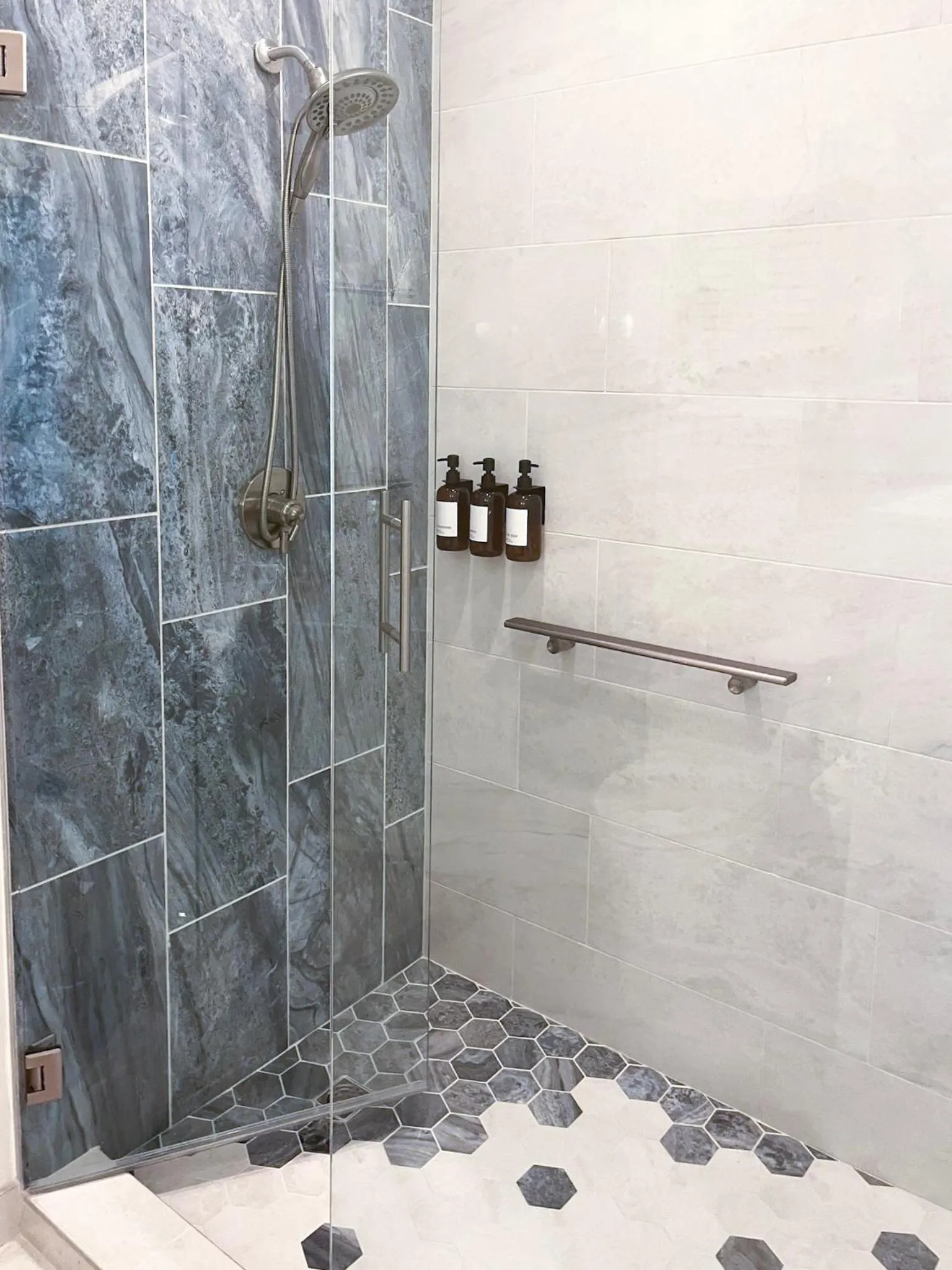 Shower in Allora