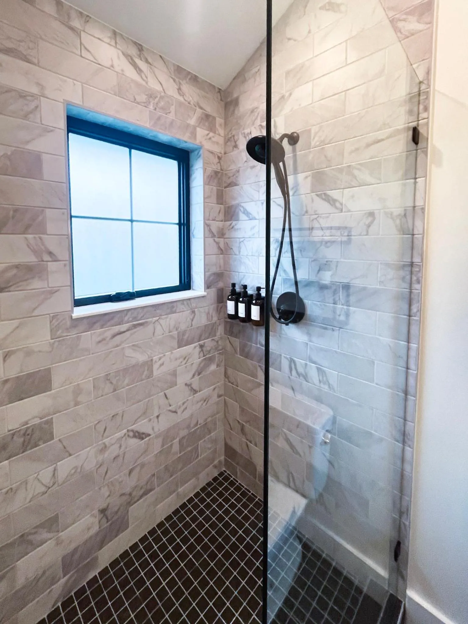 Shower in Allora
