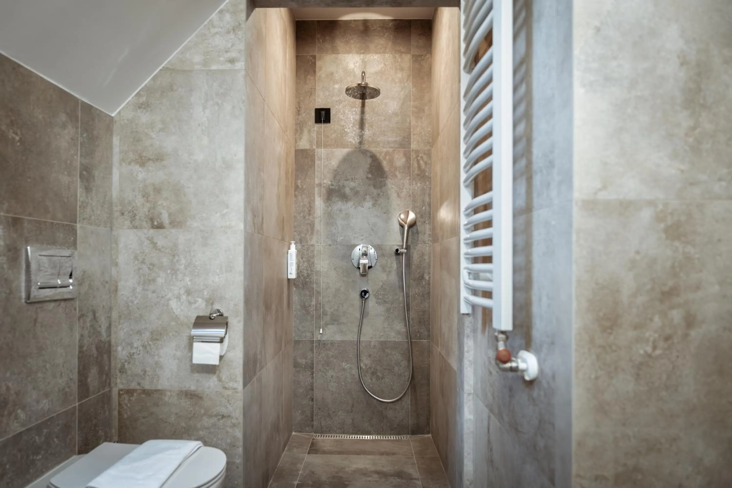 Shower in Angelina Apart&Spa