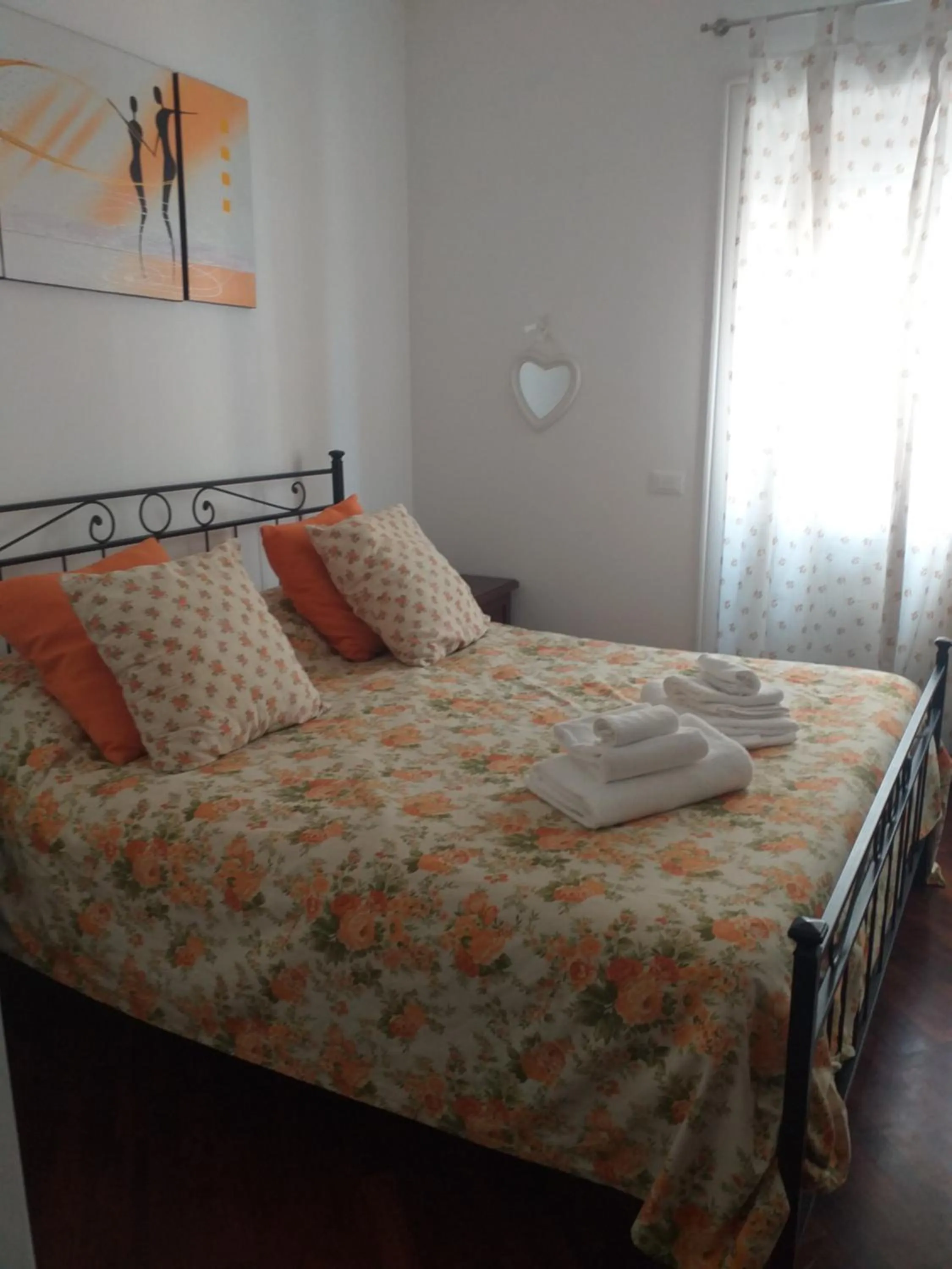 Bedroom, Bed in Le Scalette Al Vaticano B&B