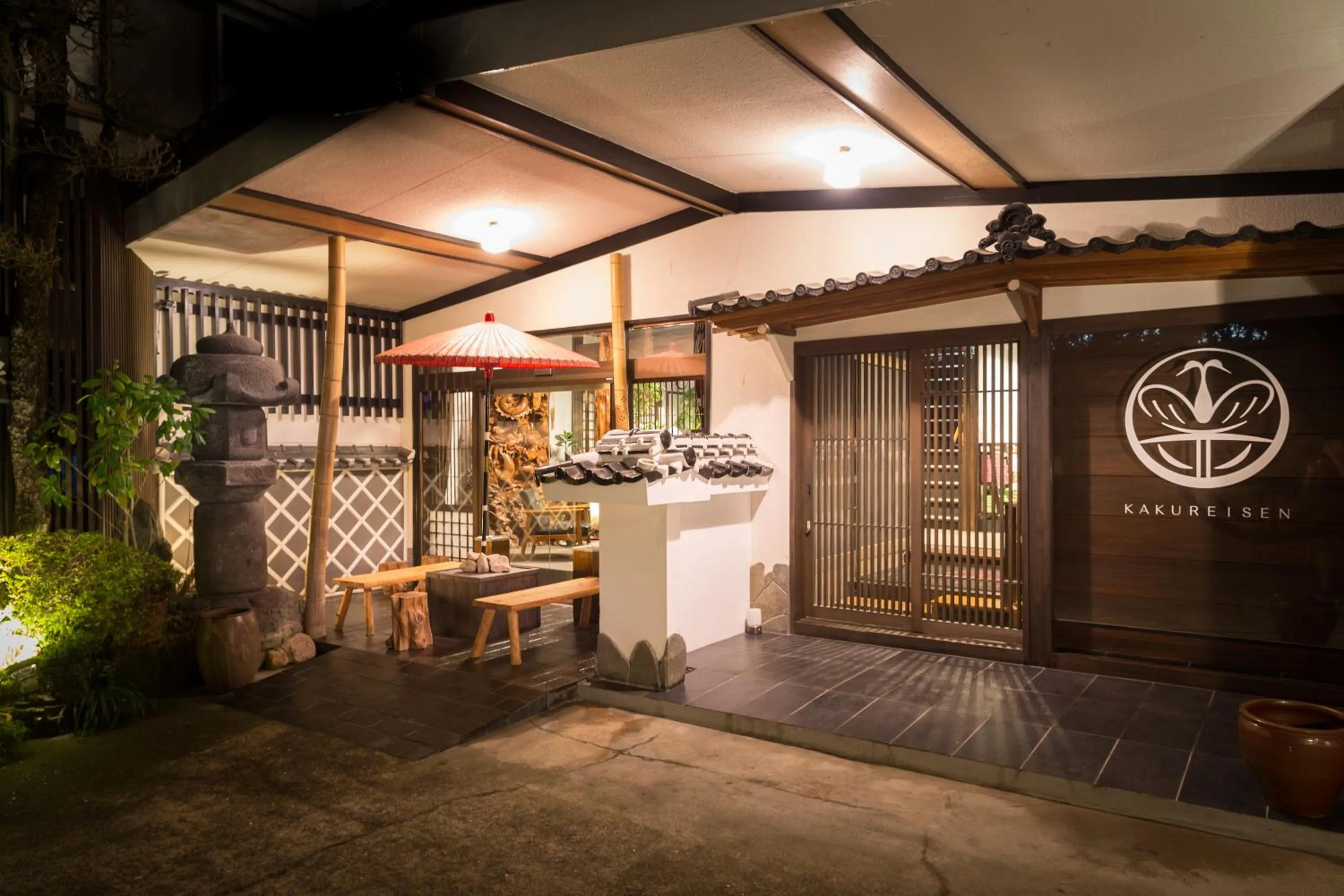 Decorative detail in Kakureisen